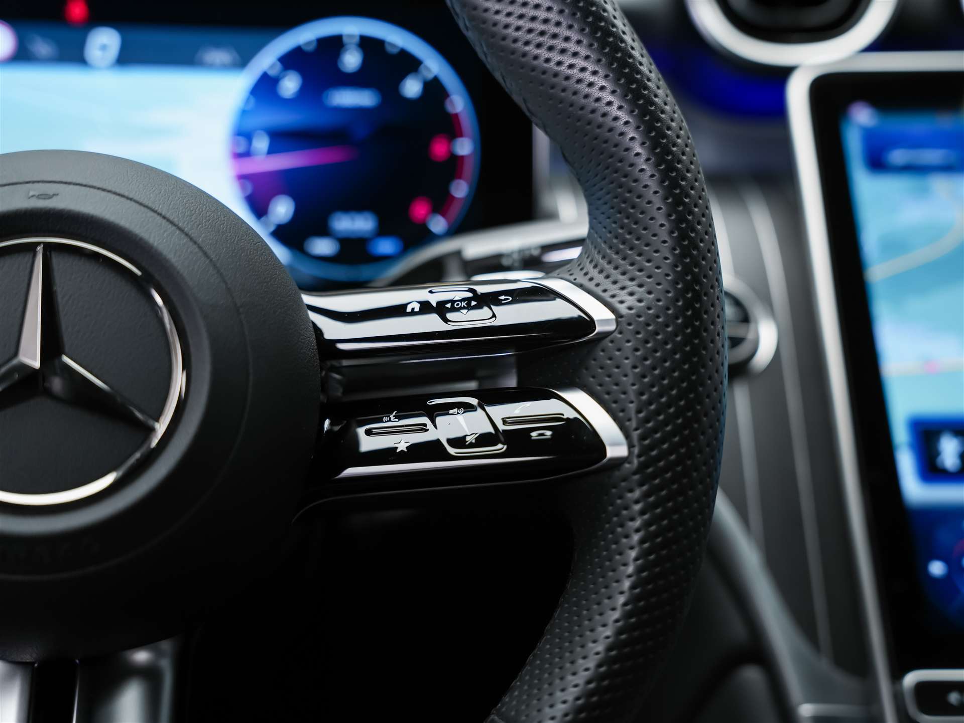 MERCEDES-BENZ GLC Coupé 220 d AMG Line 4Matic 9G-Tronic *Werksgarantie*21" Felgen*Digital Light*-image-28