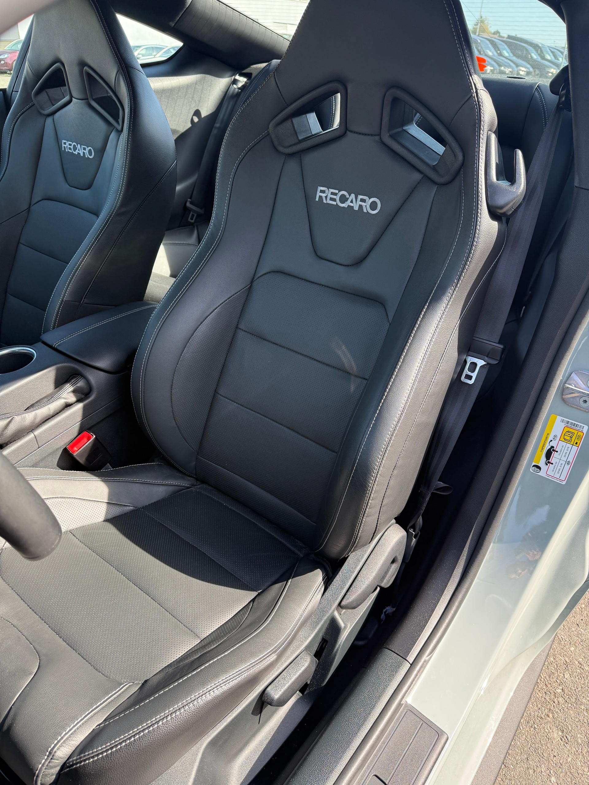 FORD 5.0 V8 Mach 1-image-3