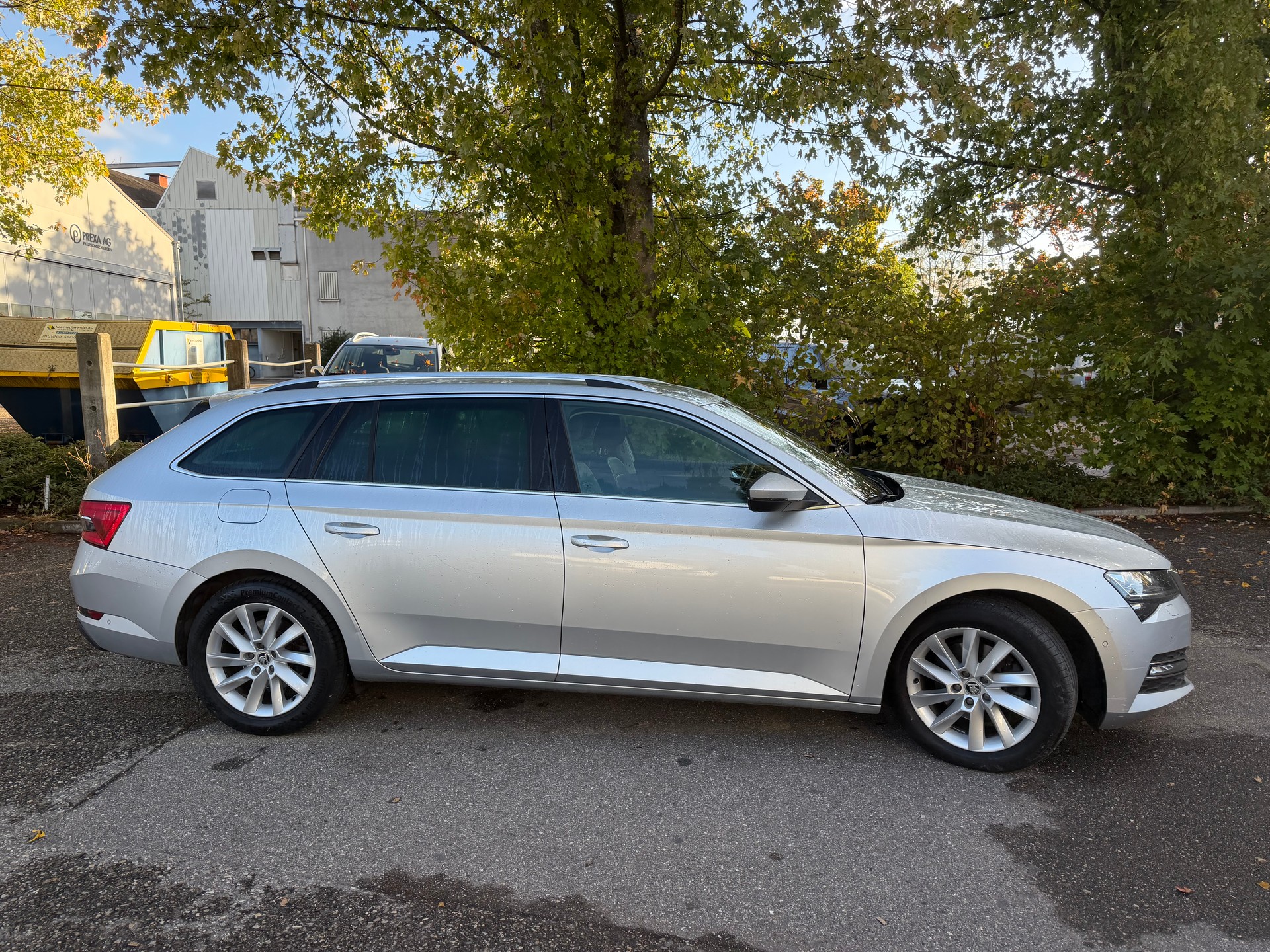 SKODA Superb Combi 2.0 TDi Style 4x4 DSG * 07x Plätze * Leder * Gr. Navi * LED * Klima-auto * PDC V&H- RF-Kamera * Ab MFK-image-12