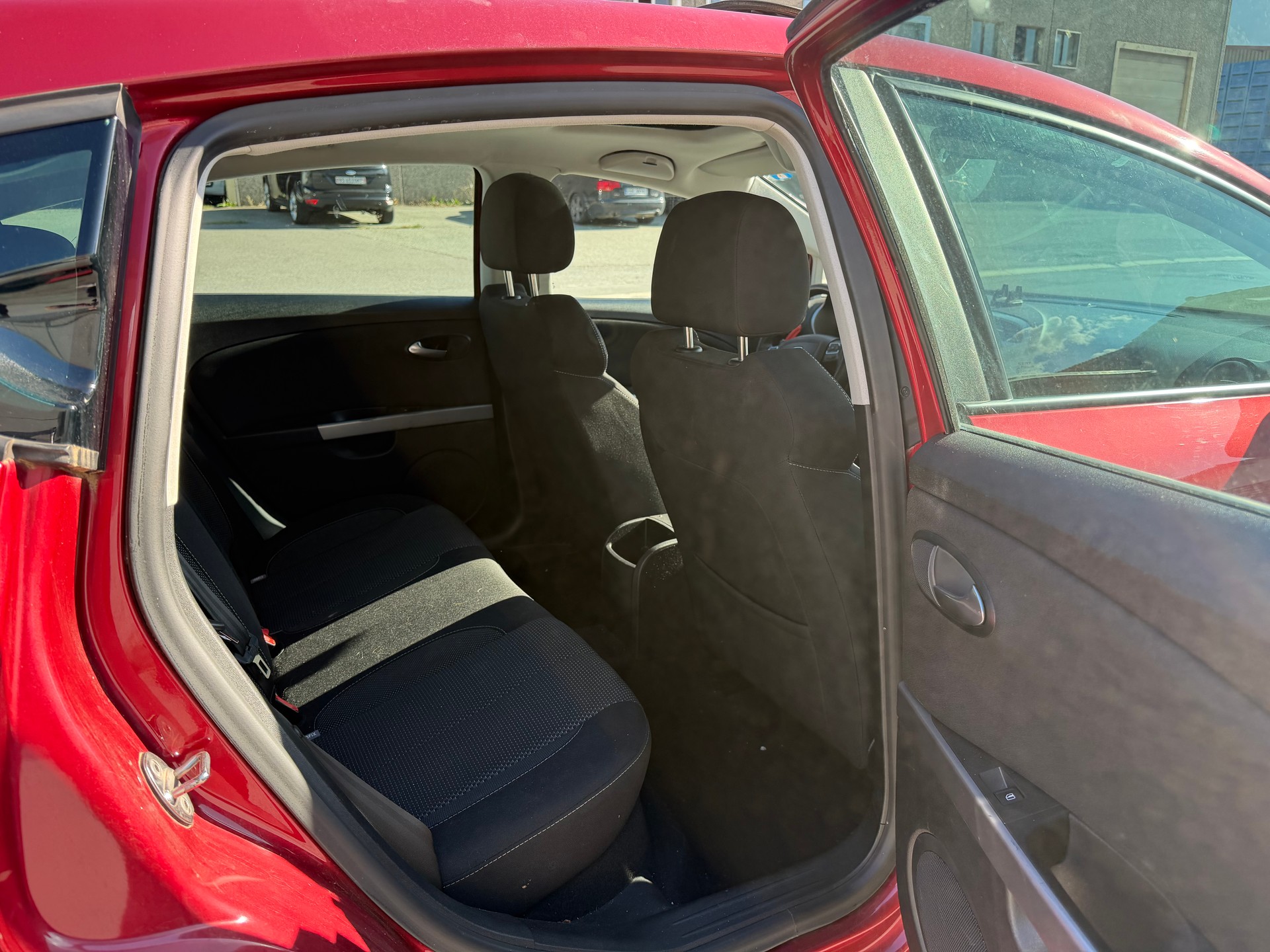 SEAT Leon 1.8 TSI Advantage DSG-image-9
