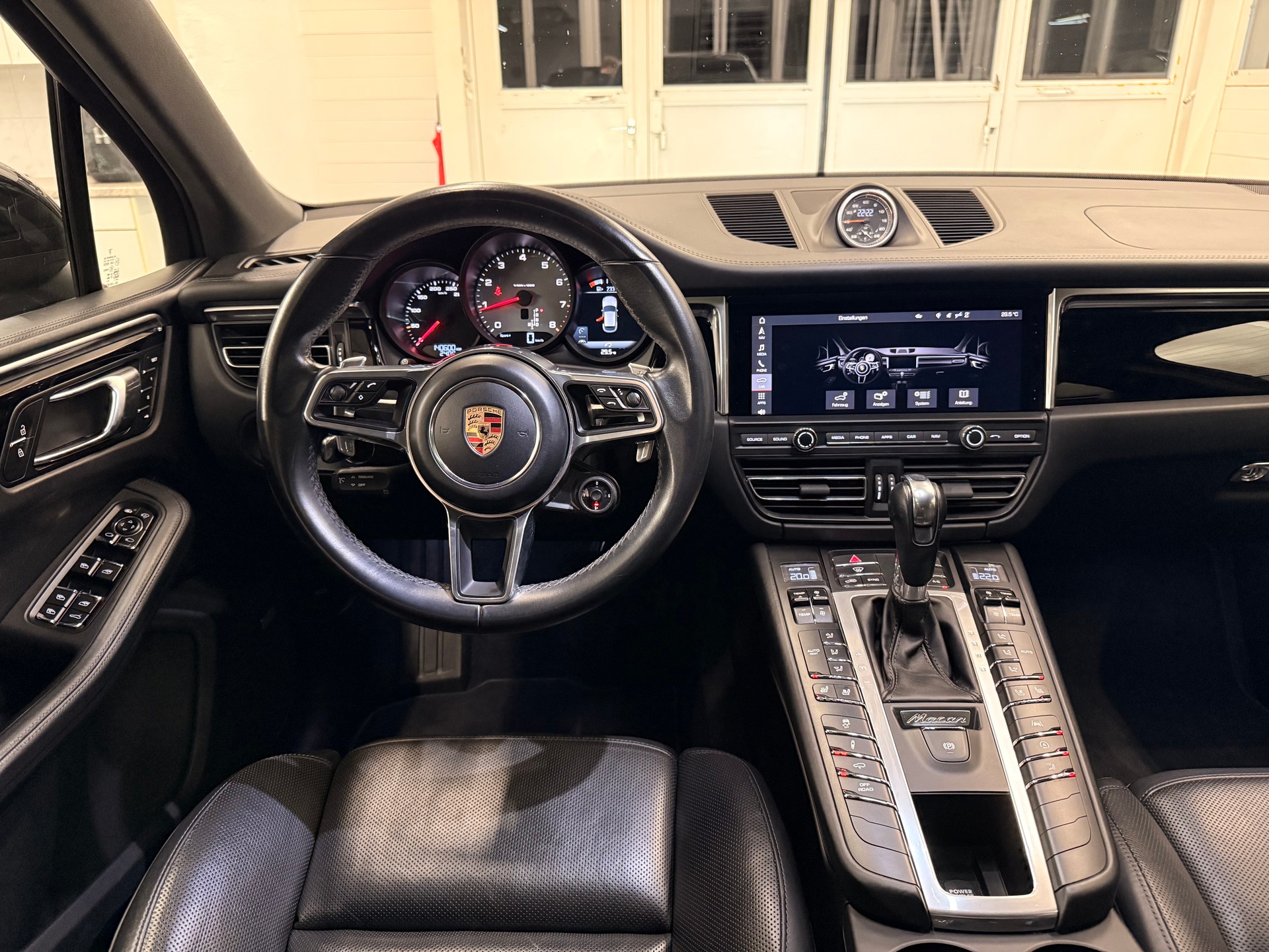 PORSCHE Macan S PDK-image-5