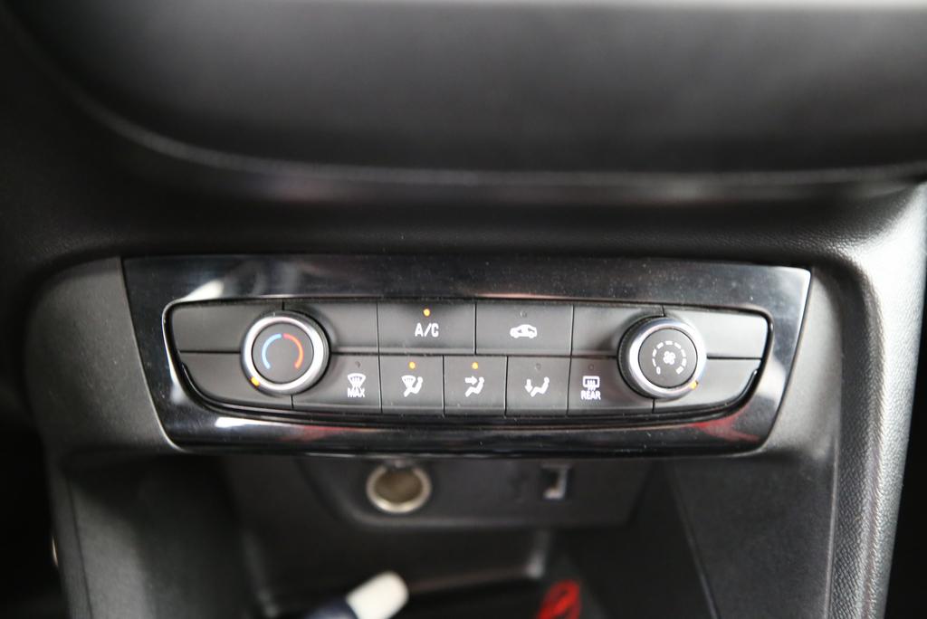 OPEL Corsa 1.2 T GS Line-image-7