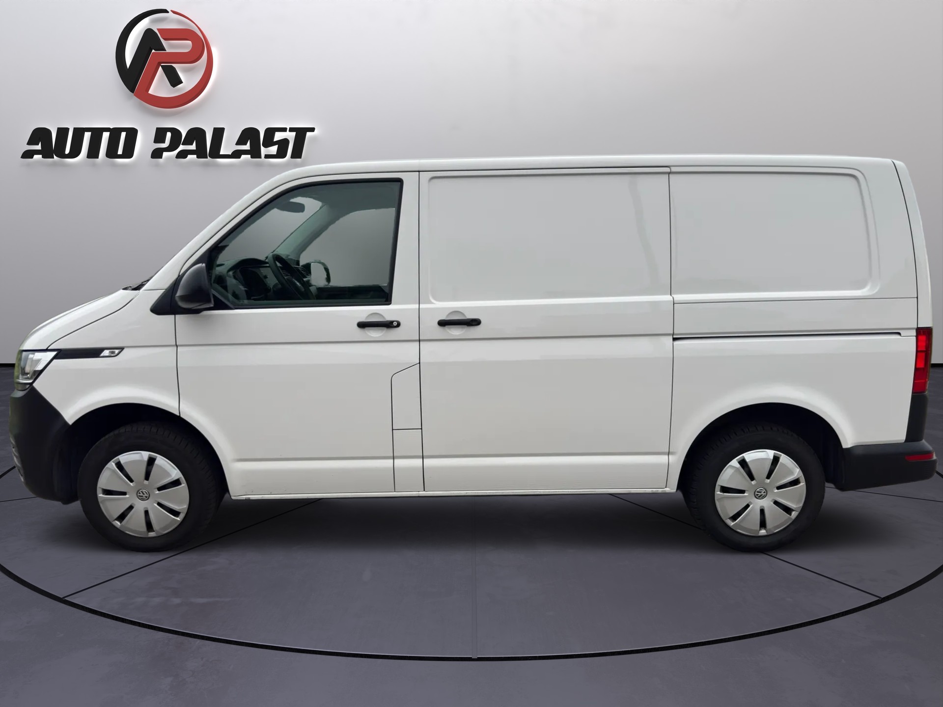 VW T6.1 2.0 TDI 4Motion DSG-image-1