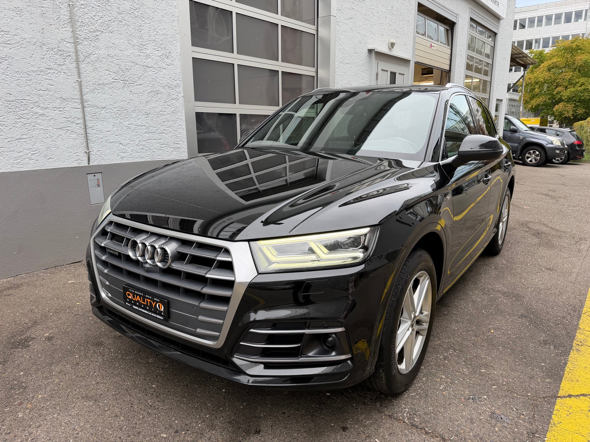 AUDI Q5 2.0 TDI sport quattro S-tronic-image-2