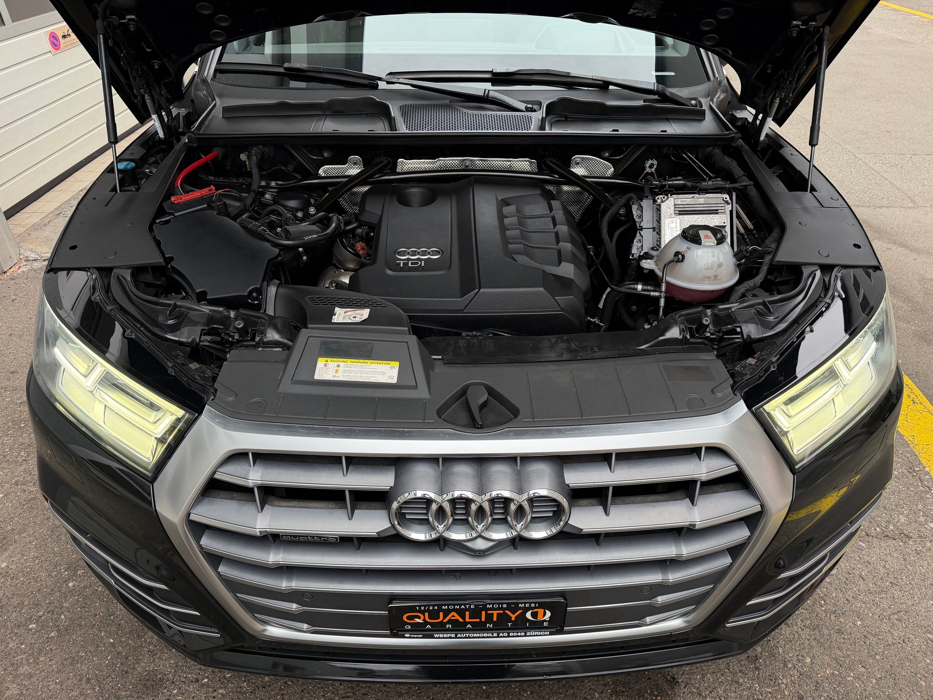 AUDI Q5 2.0 TDI sport quattro S-tronic-image-15