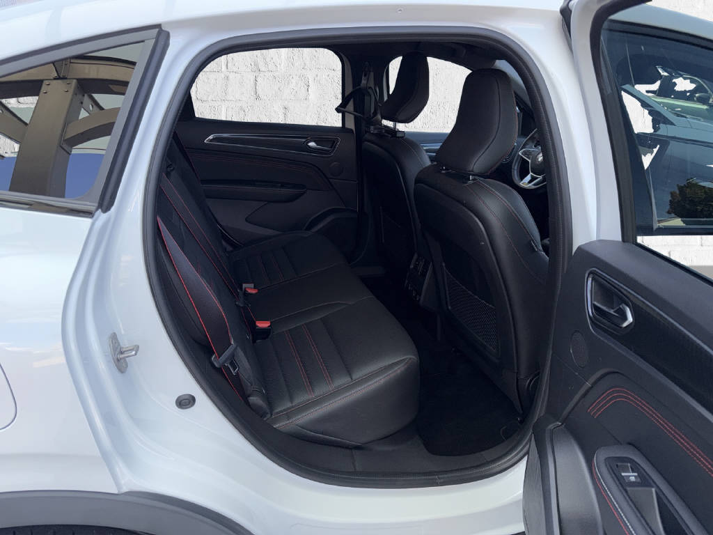 RENAULT Arkana 1.6 E-Tech R.S. Line-image-11