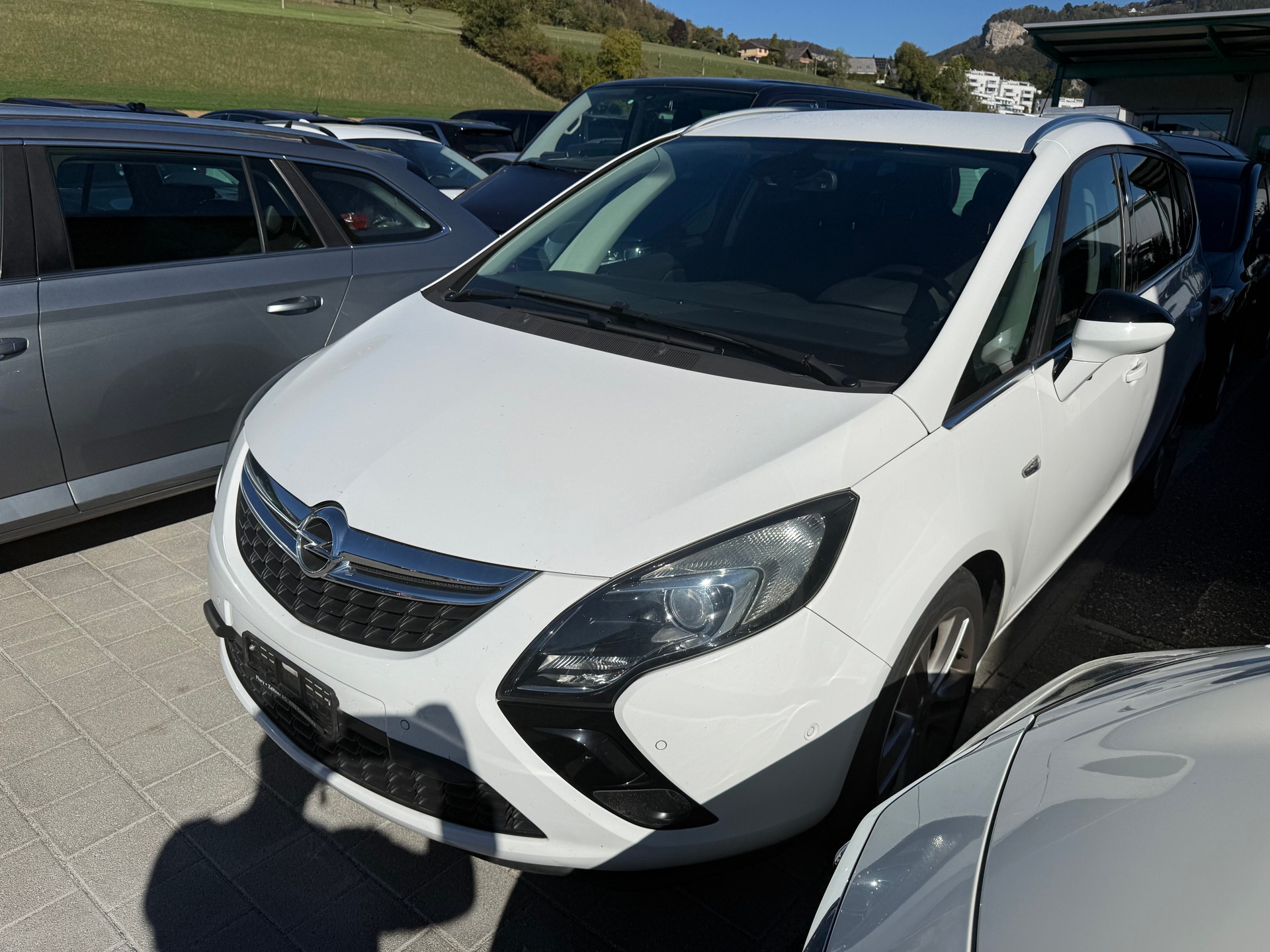 OPEL Zafira Tourer 1.4i 16V Cosmo-image-4
