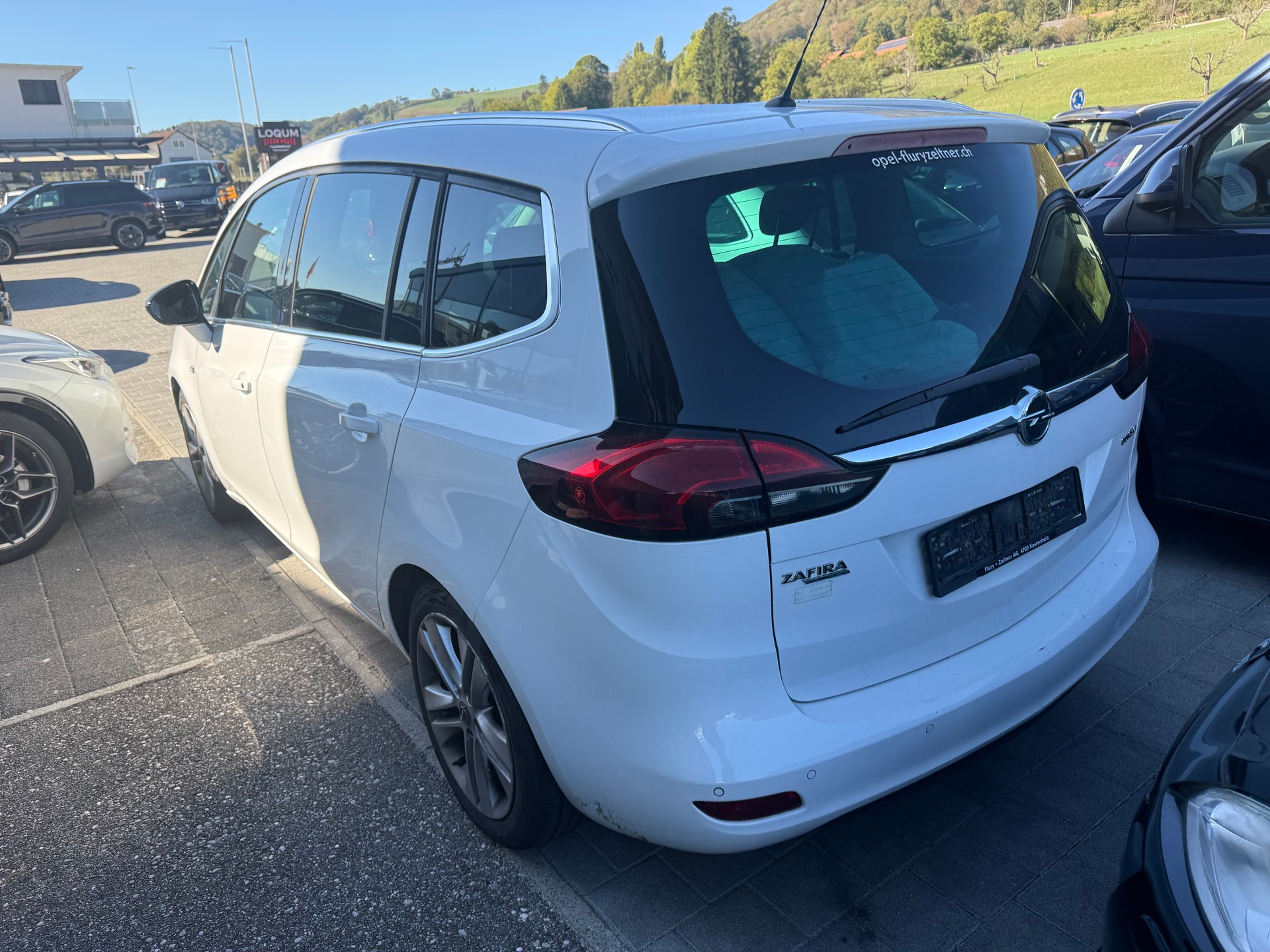 OPEL Zafira Tourer 1.4i 16V Cosmo-image-12