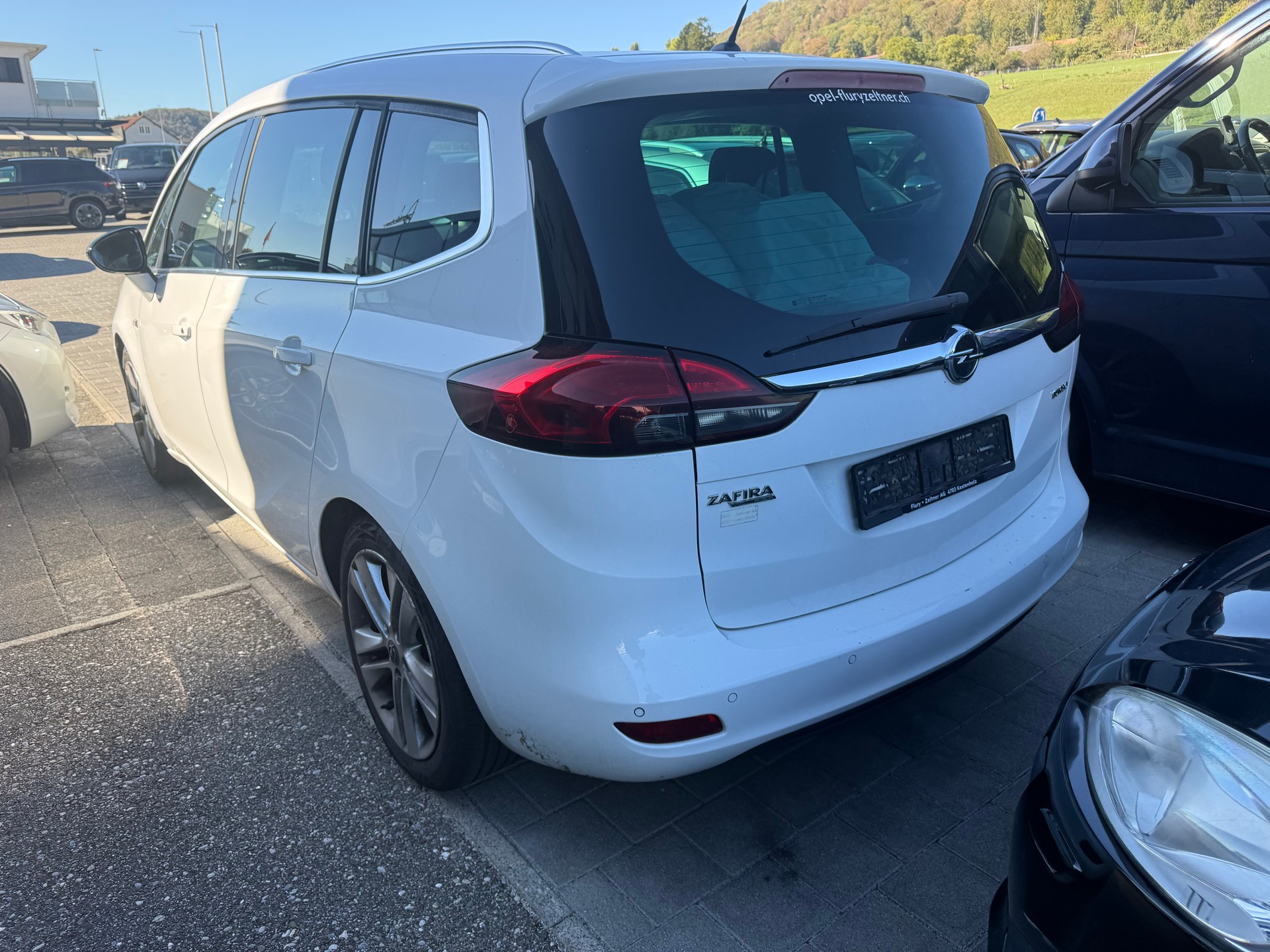 OPEL Zafira Tourer 1.4i 16V Cosmo-image-8