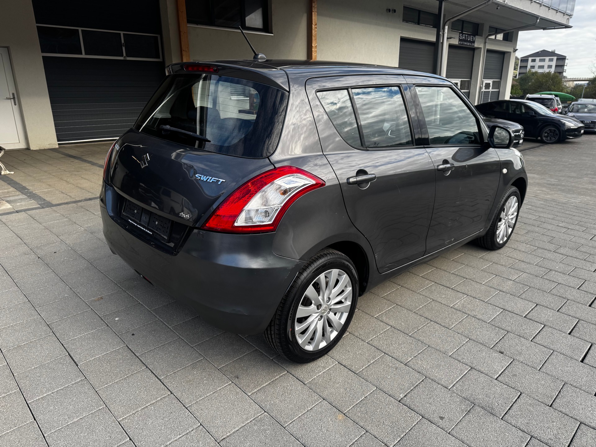 SUZUKI Swift 1.2i 16V GL Top 4x4-image-5