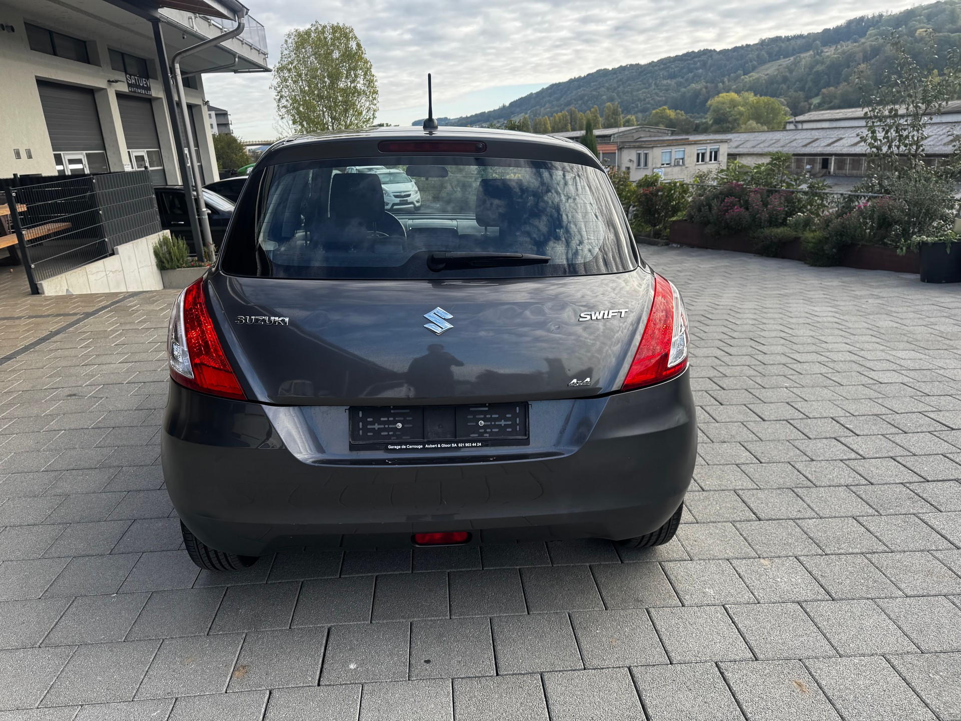 SUZUKI Swift 1.2i 16V GL Top 4x4-image-4