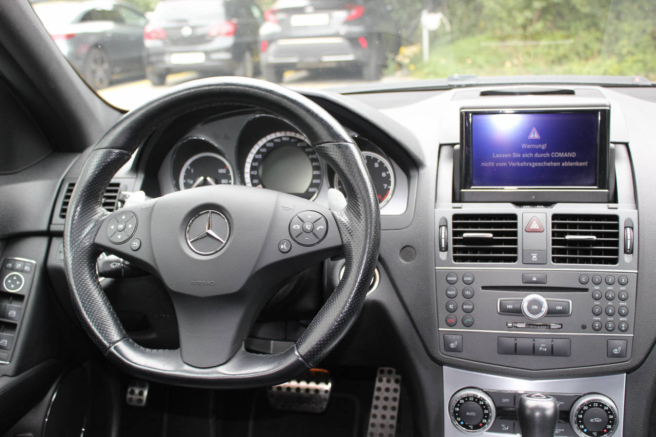MERCEDES-BENZ C 63 V8 AMG Kombi-image-6
