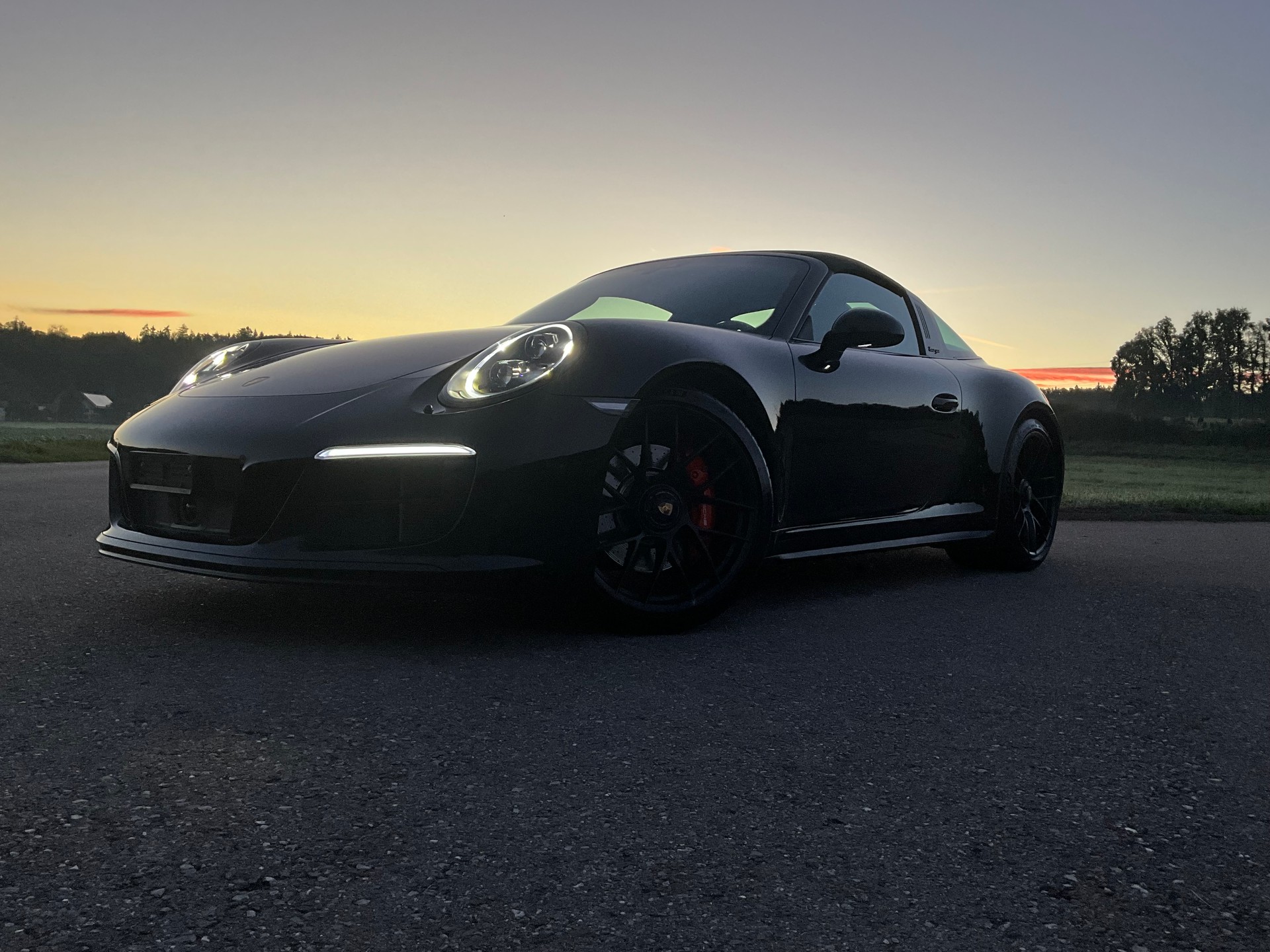 PORSCHE 3.0 Targa 4 GTS PDK-image-2