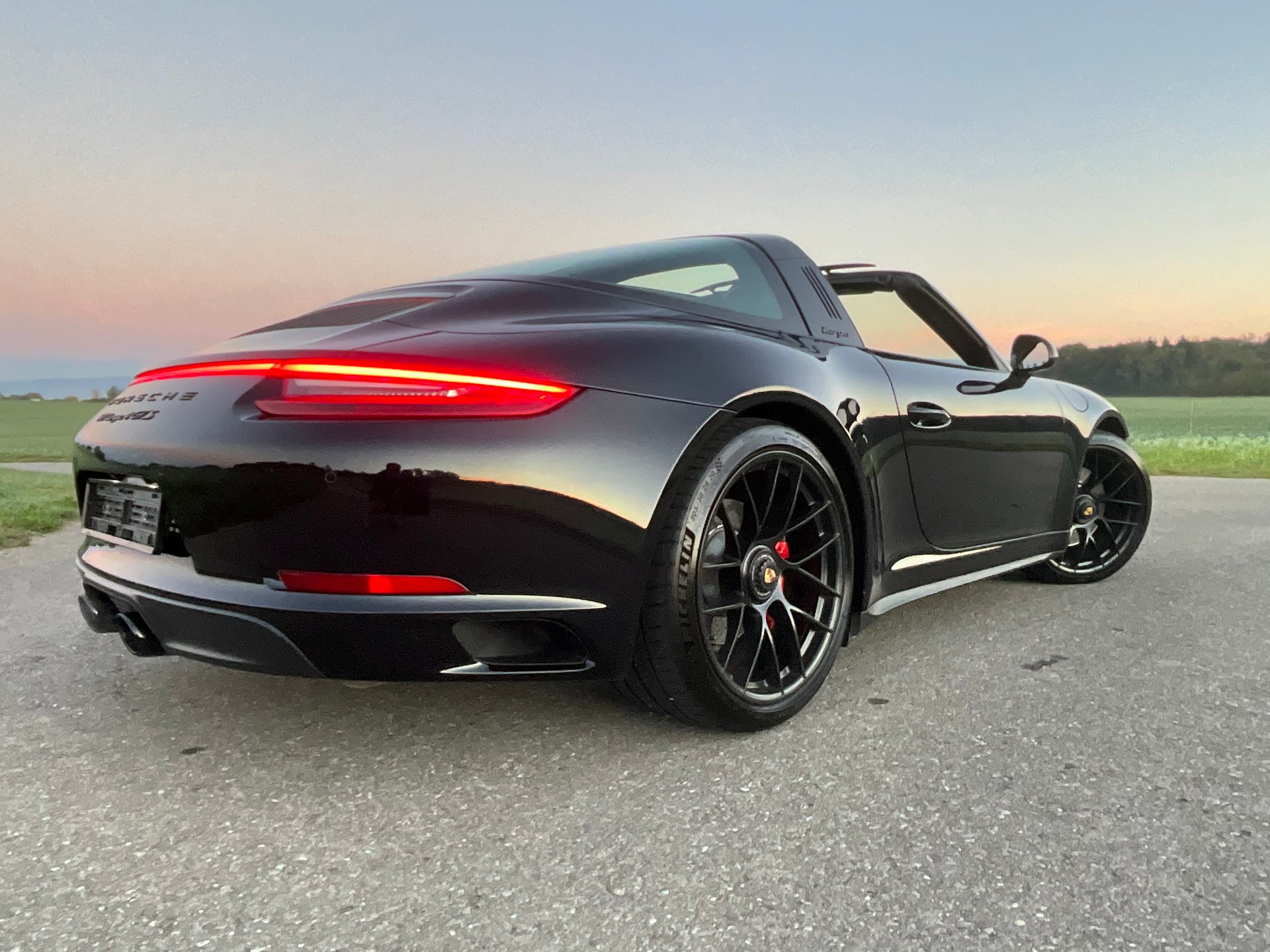 PORSCHE 3.0 Targa 4 GTS PDK-image-11