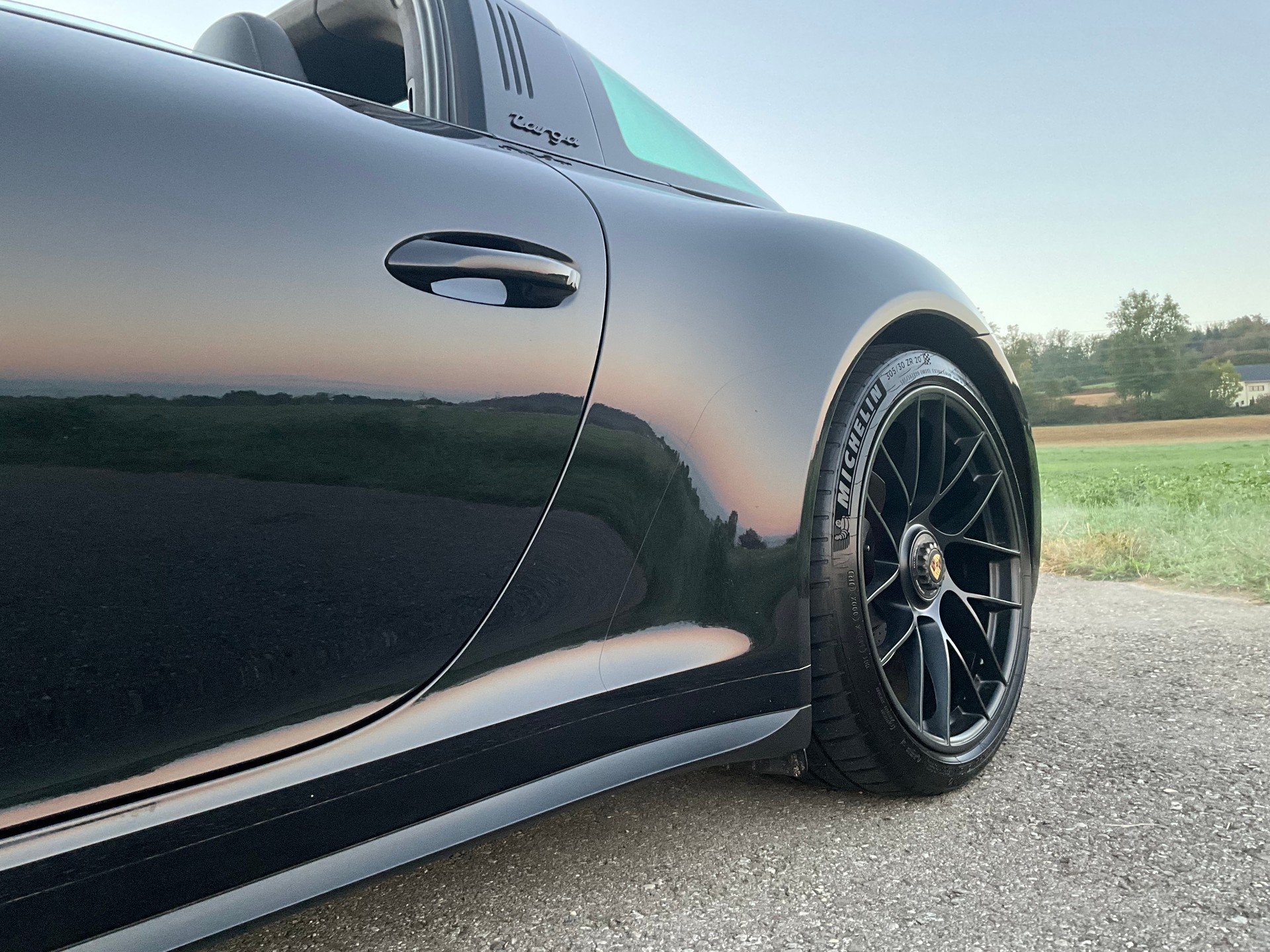 PORSCHE 3.0 Targa 4 GTS PDK-image-12