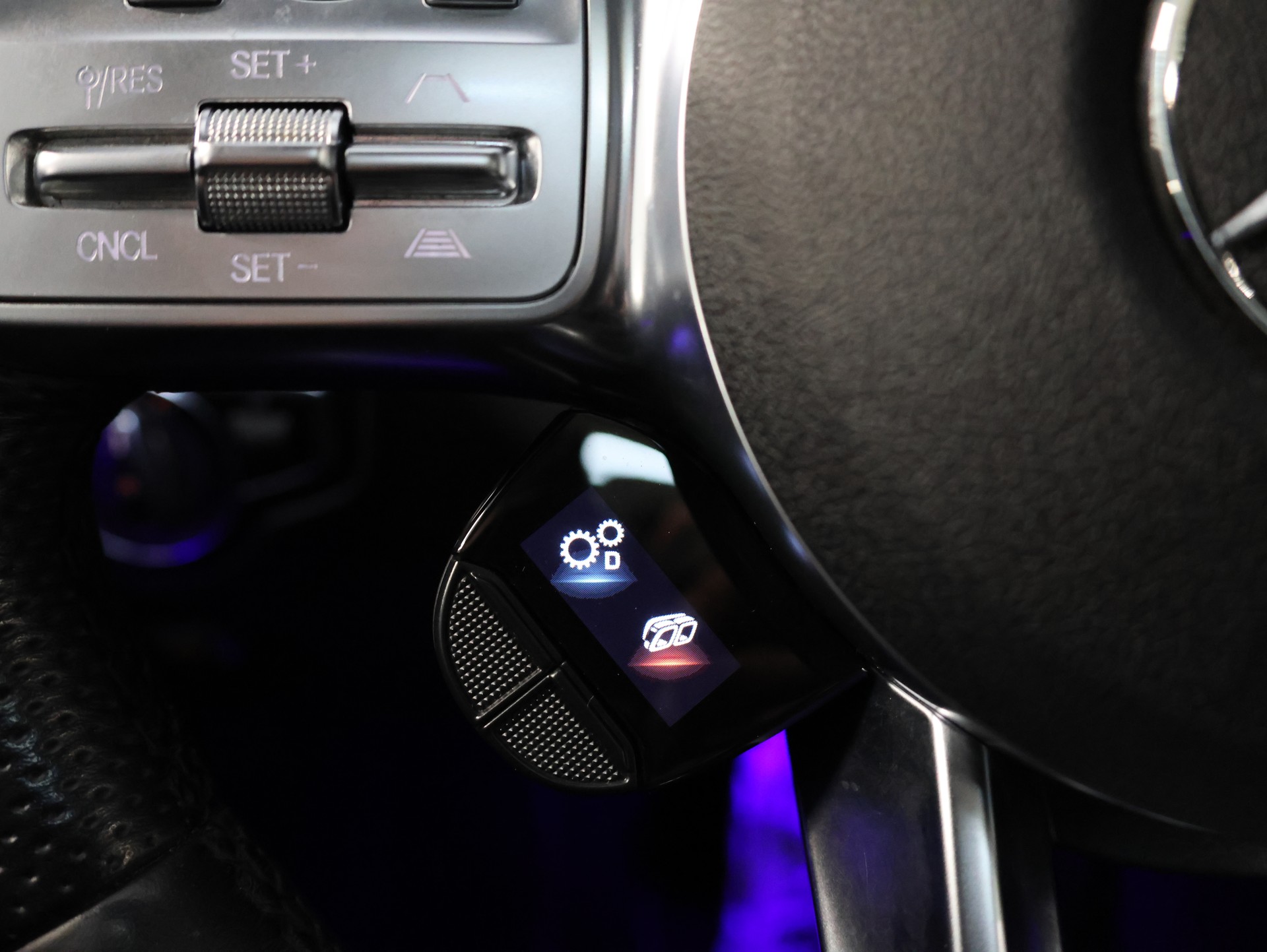 MERCEDES-BENZ GLC Coupé 43 AMG 4Matic 9G-Tronic *1.HAND*-image-28