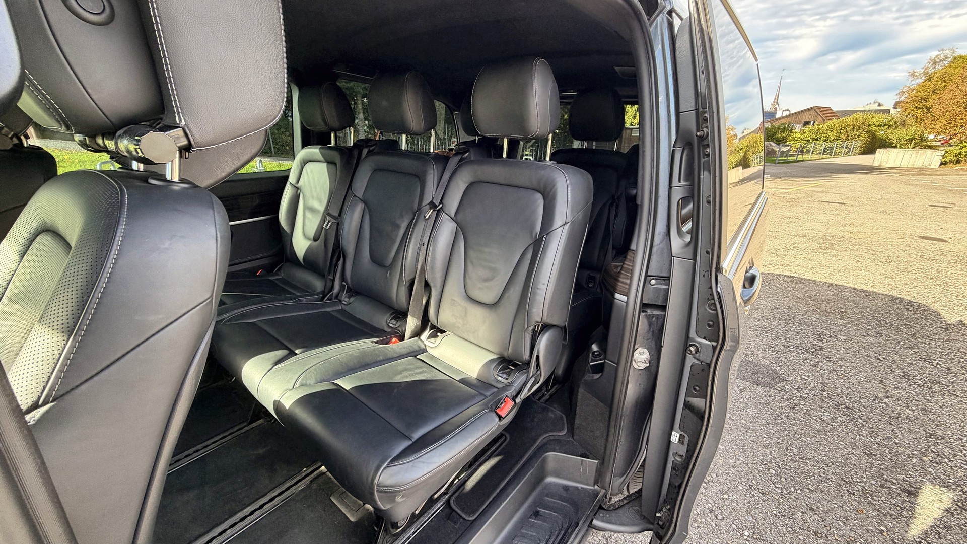 MERCEDES-BENZ V 250 d BlueTec Sw. Ed.lang 4m-image-3