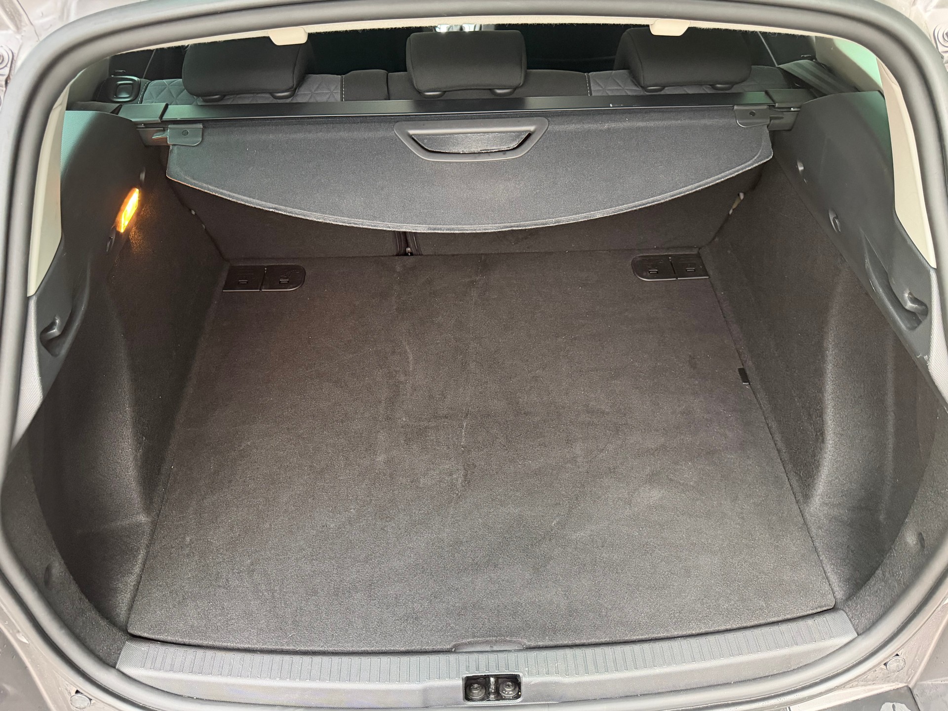 RENAULT Clio Grandtour 1.2 16V T GT EDC-image-17