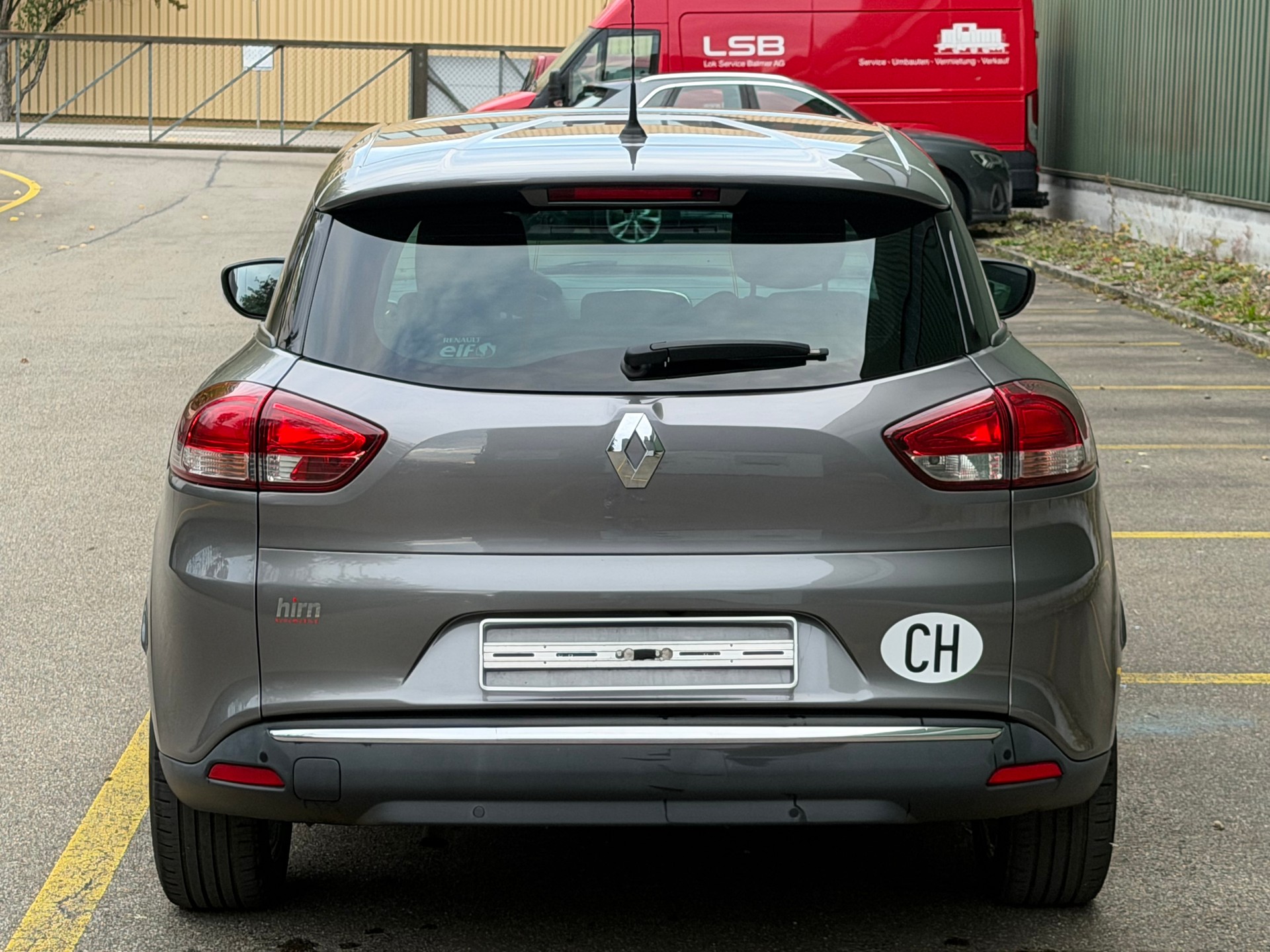RENAULT Clio Grandtour 1.2 16V T GT EDC-image-4
