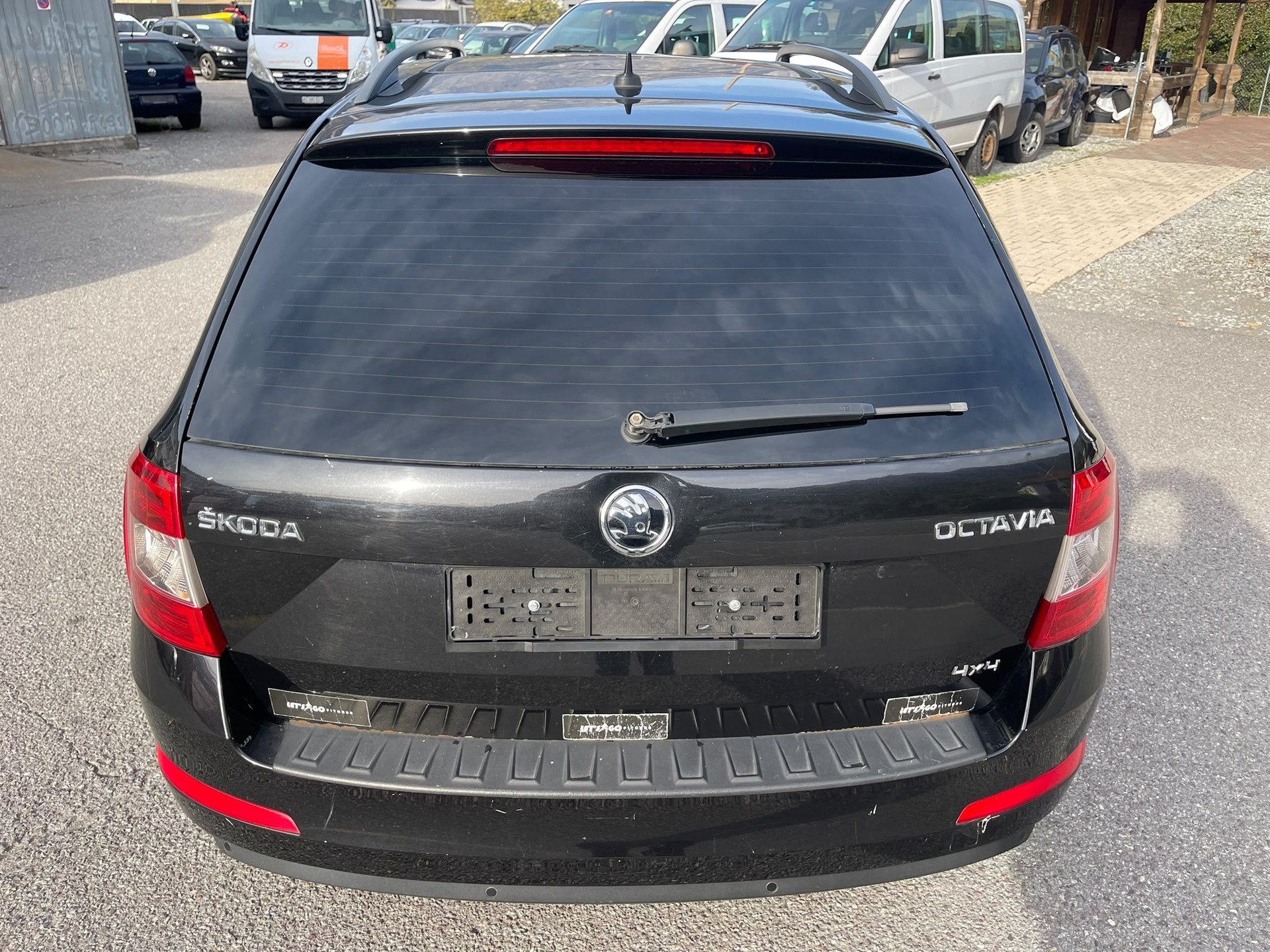 SKODA Octavia Combi 1.8 TSI Style 4x4 DSG-image-10