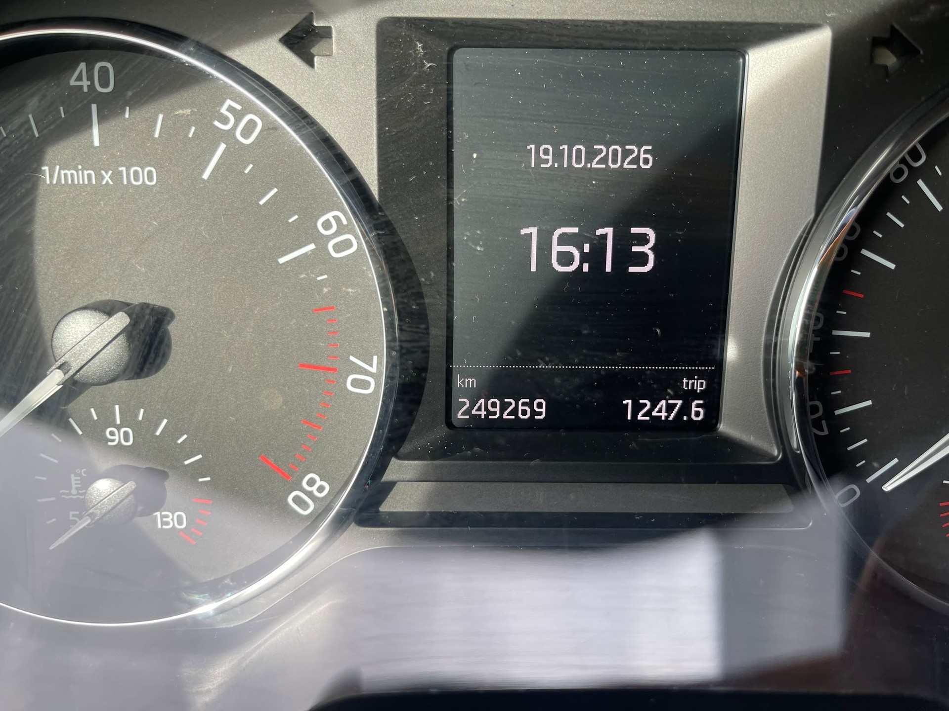 SKODA Octavia Combi 1.8 TSI Style 4x4 DSG-image-3