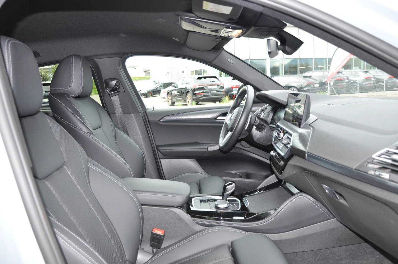 BMW X4 xDrive 48V 30i M Sport Steptronic-image-12