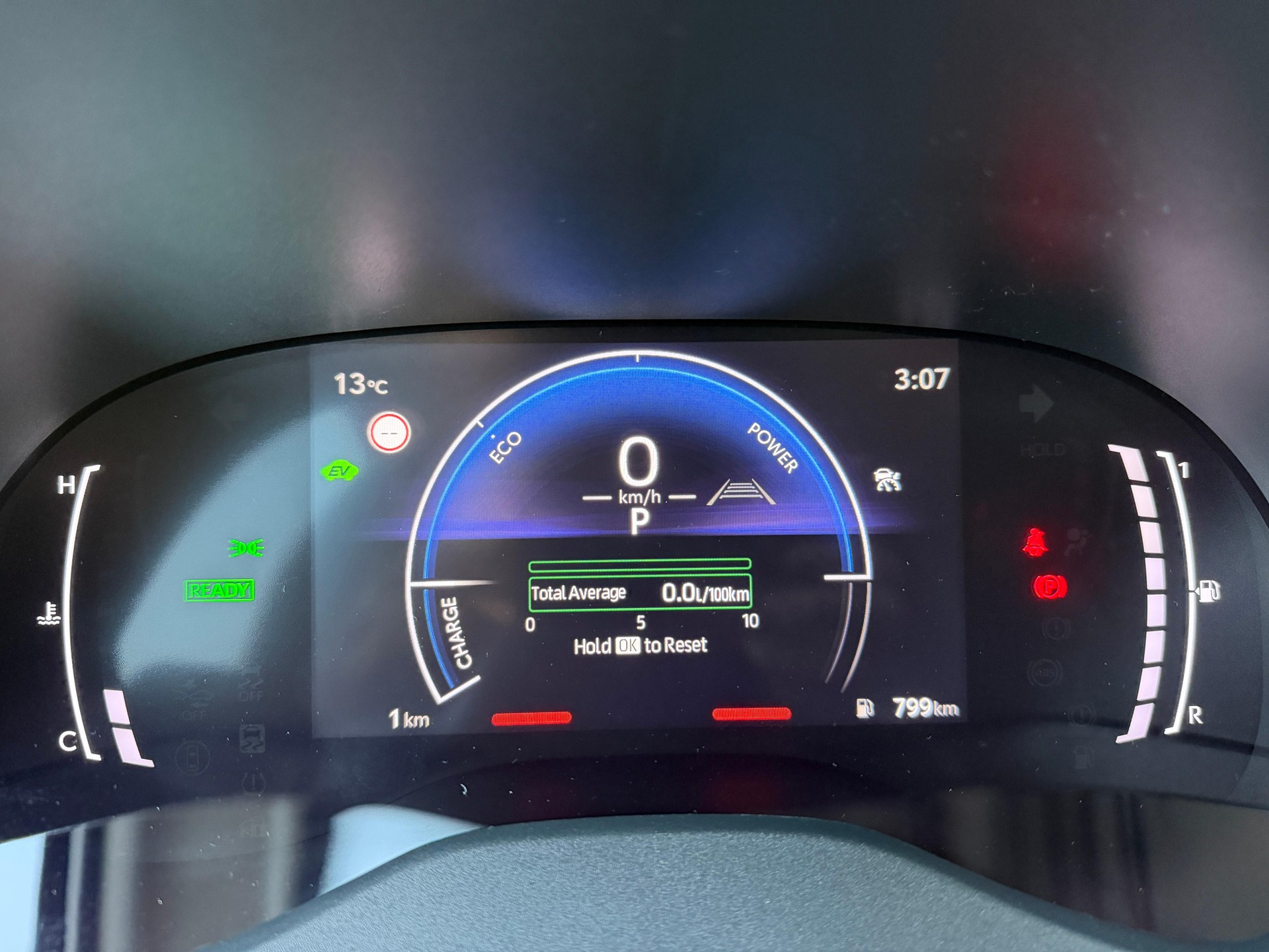 TOYOTA Yaris Cross 1.5 VVT-i HSD Comfort AWD-i-image-14