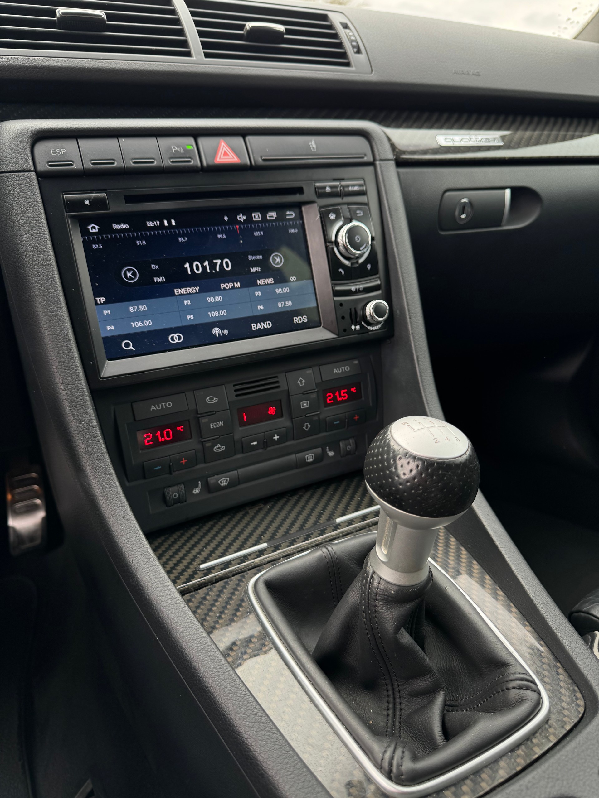 AUDI RS4 4.2 V8 quattro-image-12