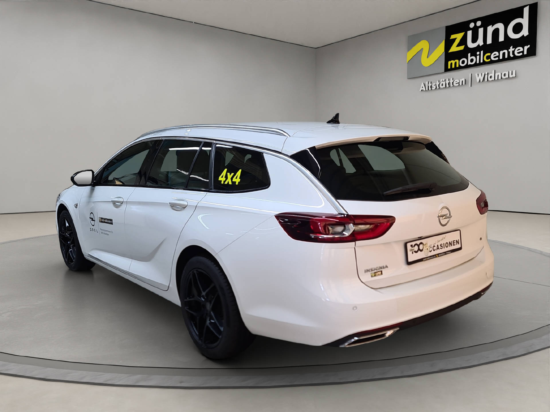 OPEL Insignia Sports Tourer 2.0 D Elegance AWD-image-2