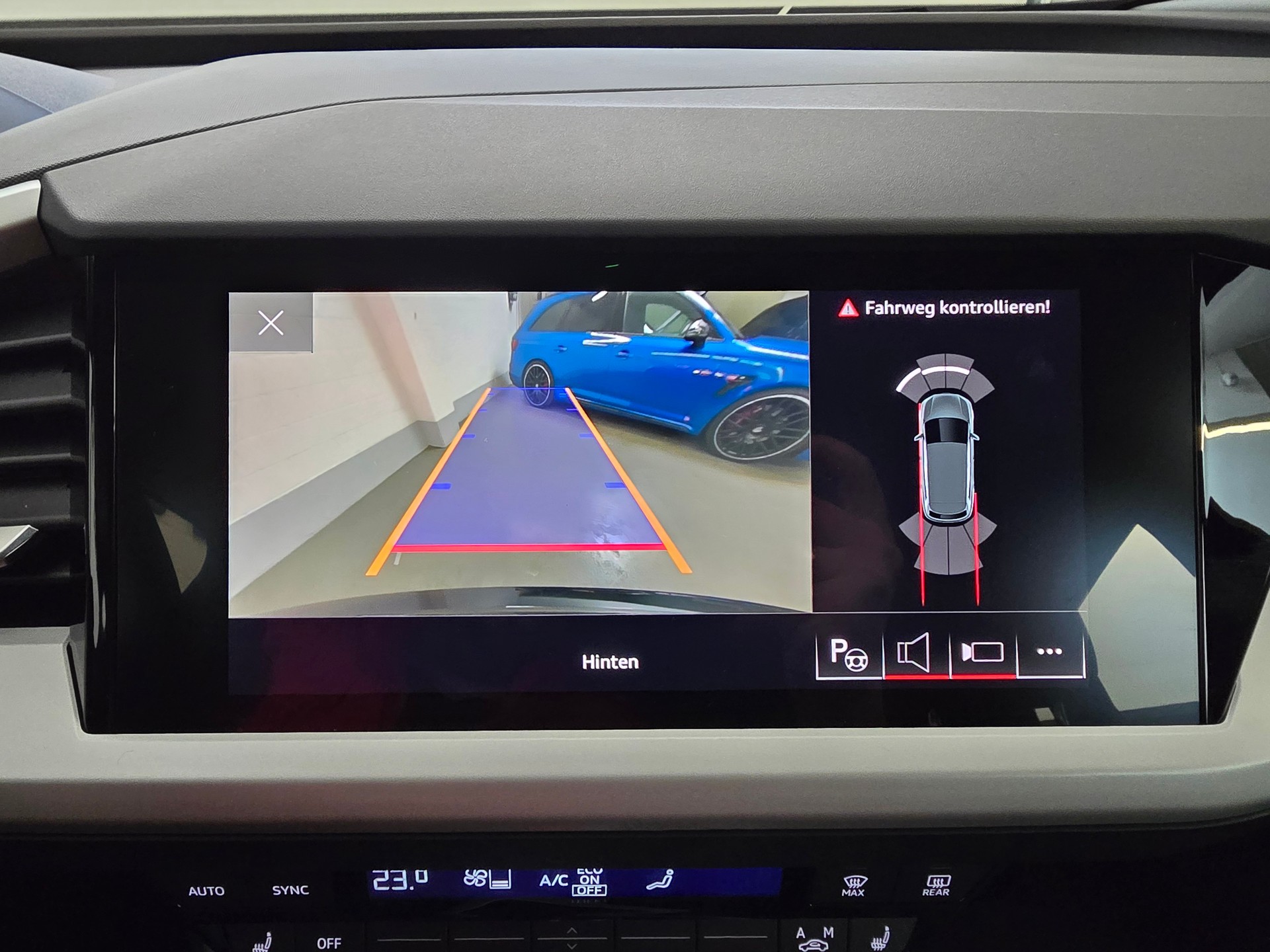 AUDI Q4 e-tron 35-image-9