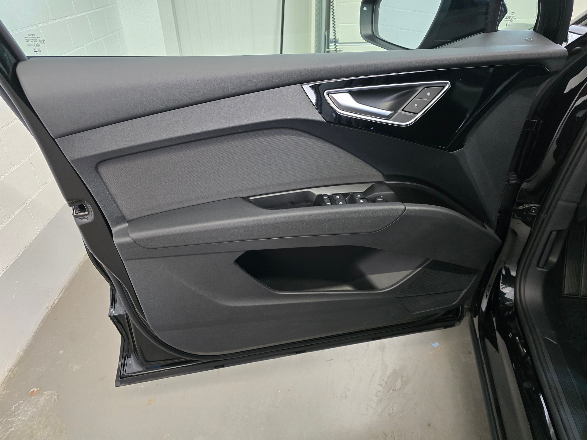 AUDI Q4 e-tron 35-image-13
