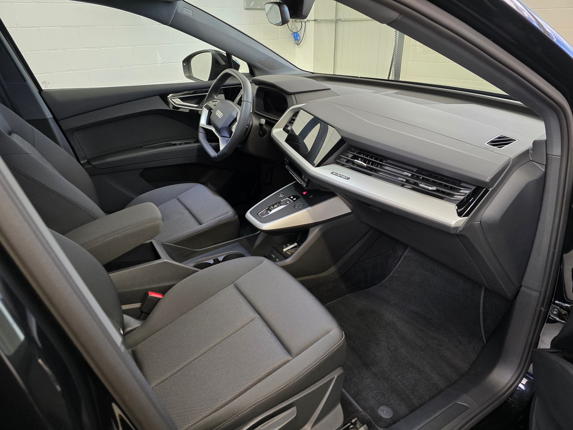 AUDI Q4 e-tron 35-image-15