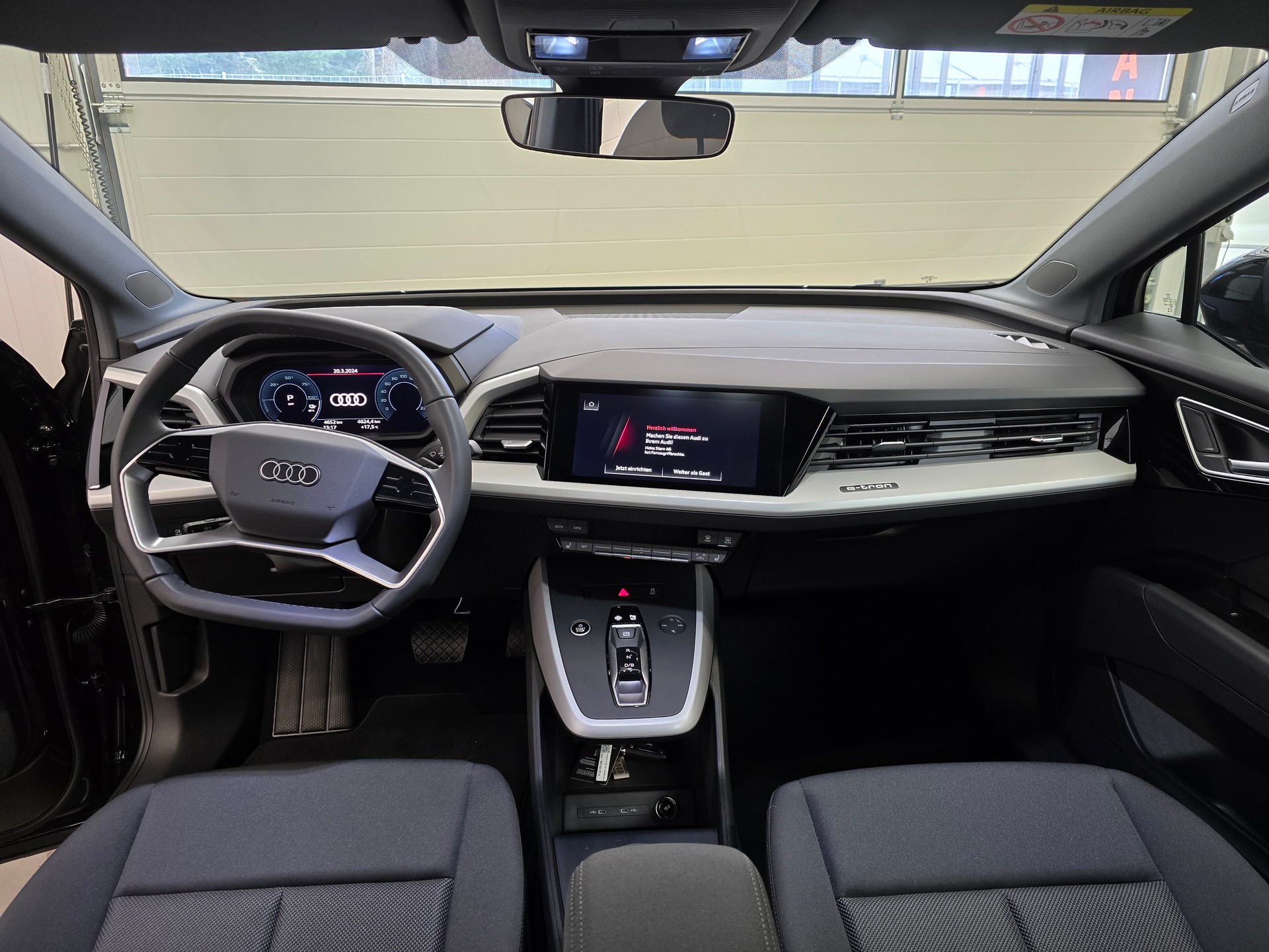 AUDI Q4 e-tron 35-image-5