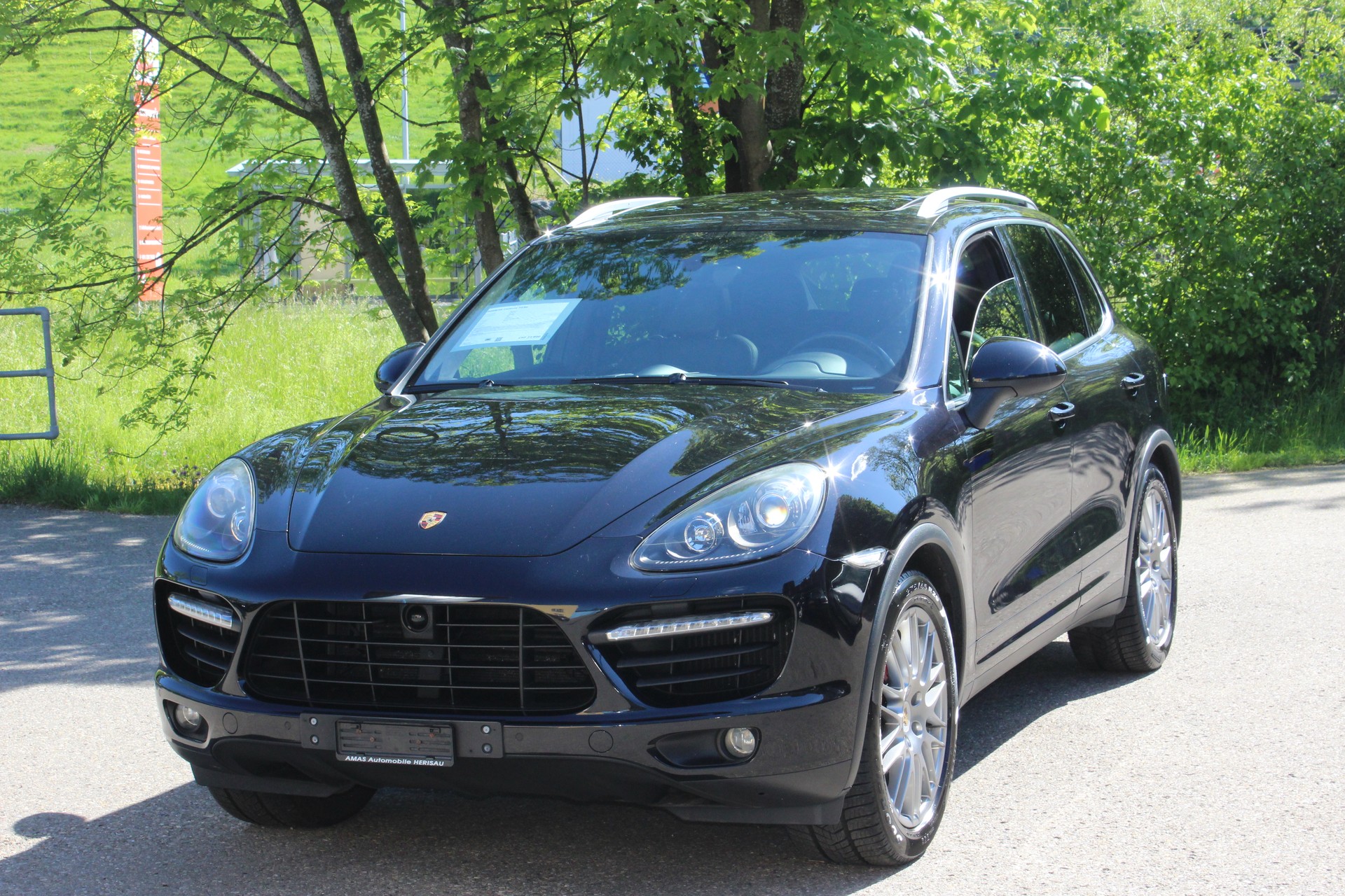 PORSCHE Cayenne Turbo-image-11