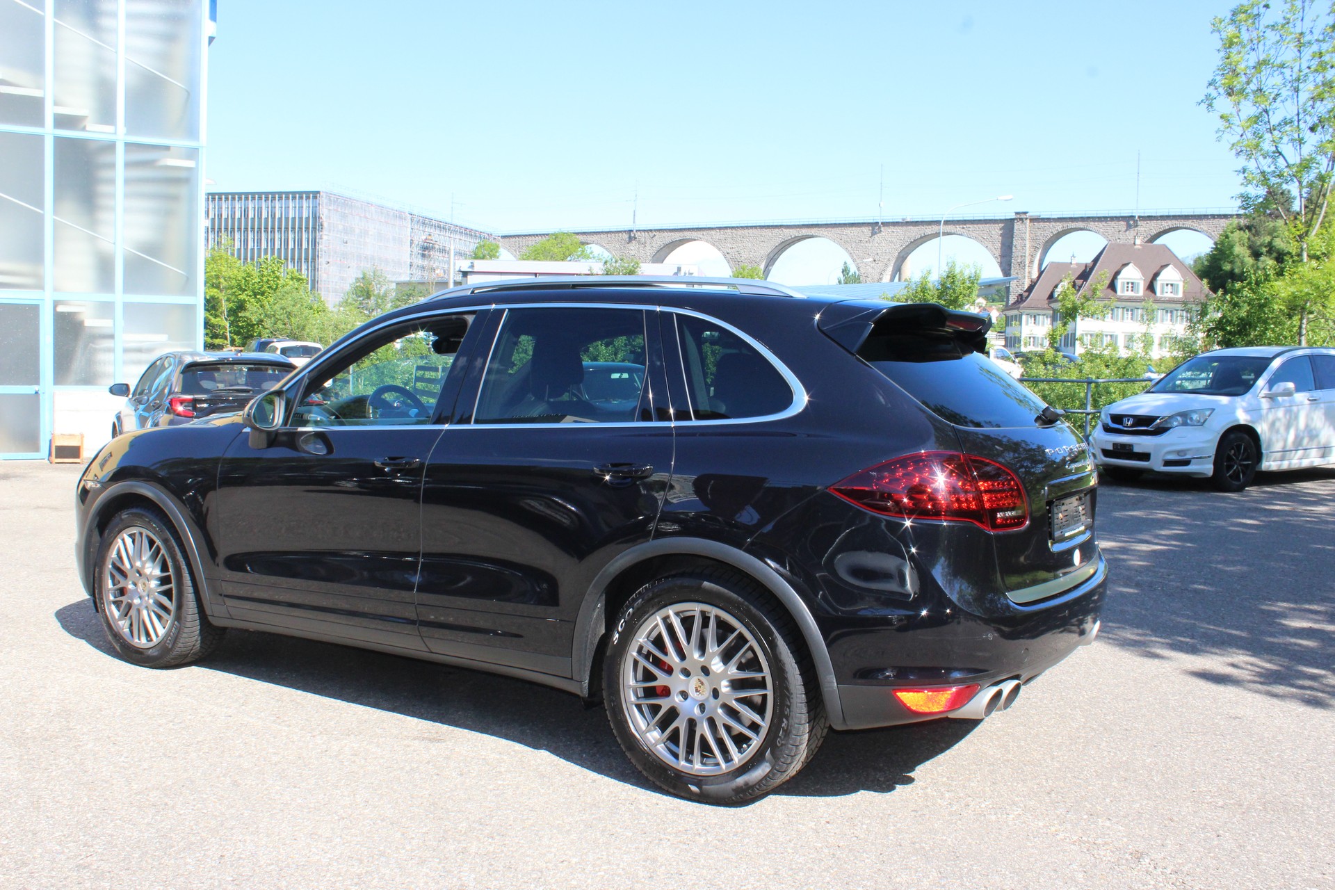 PORSCHE Cayenne Turbo-image-6