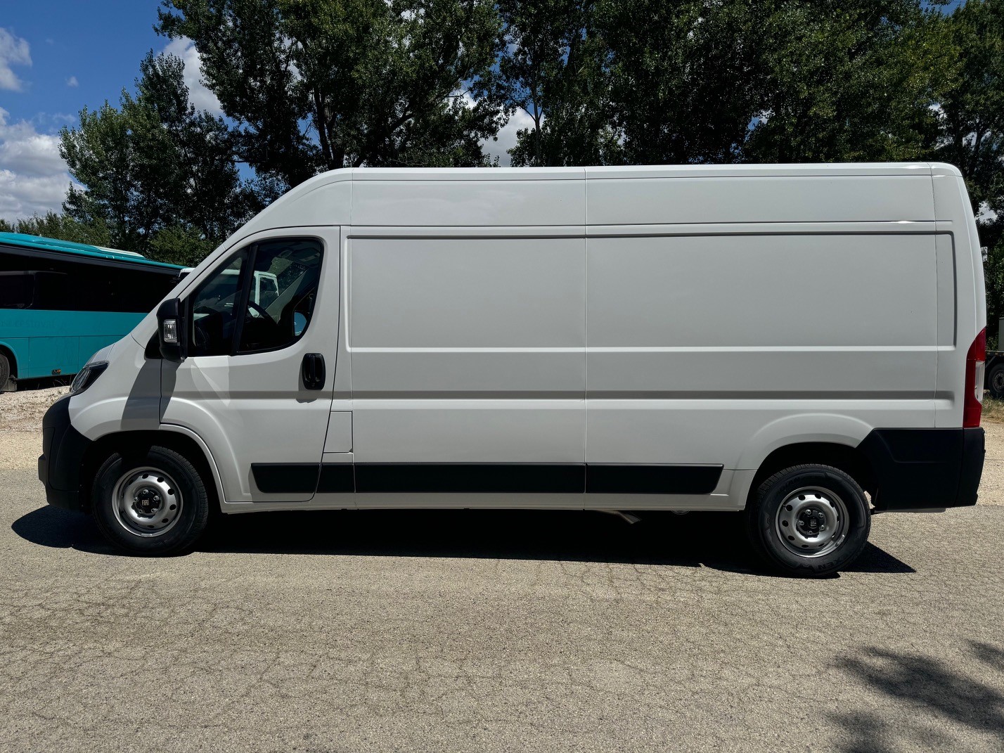 FIAT L3H2 New Modell mict 180Ps und Automatic-Getriebe-image-1