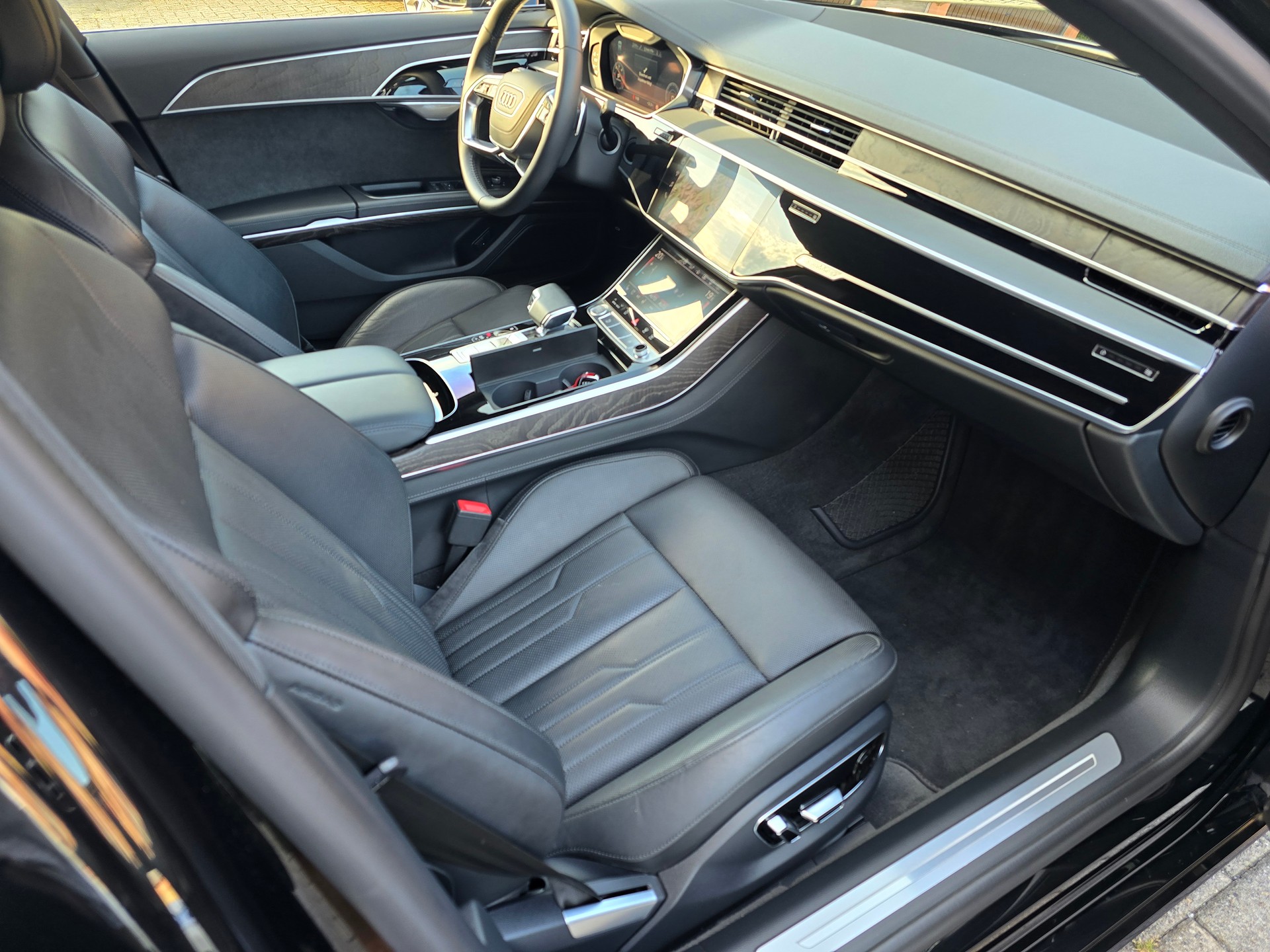 AUDI A8 50 TDI quattro tiptronic-image-8