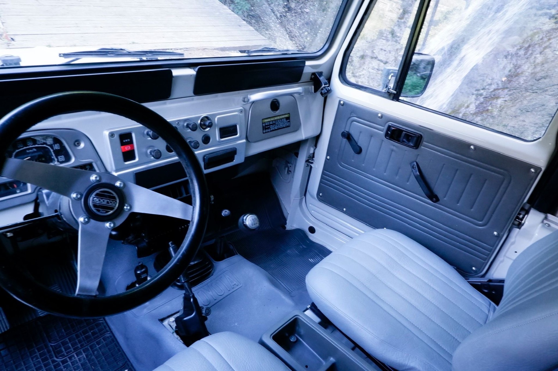 TOYOTA Land Cruiser 400 FRP-Top-image-9