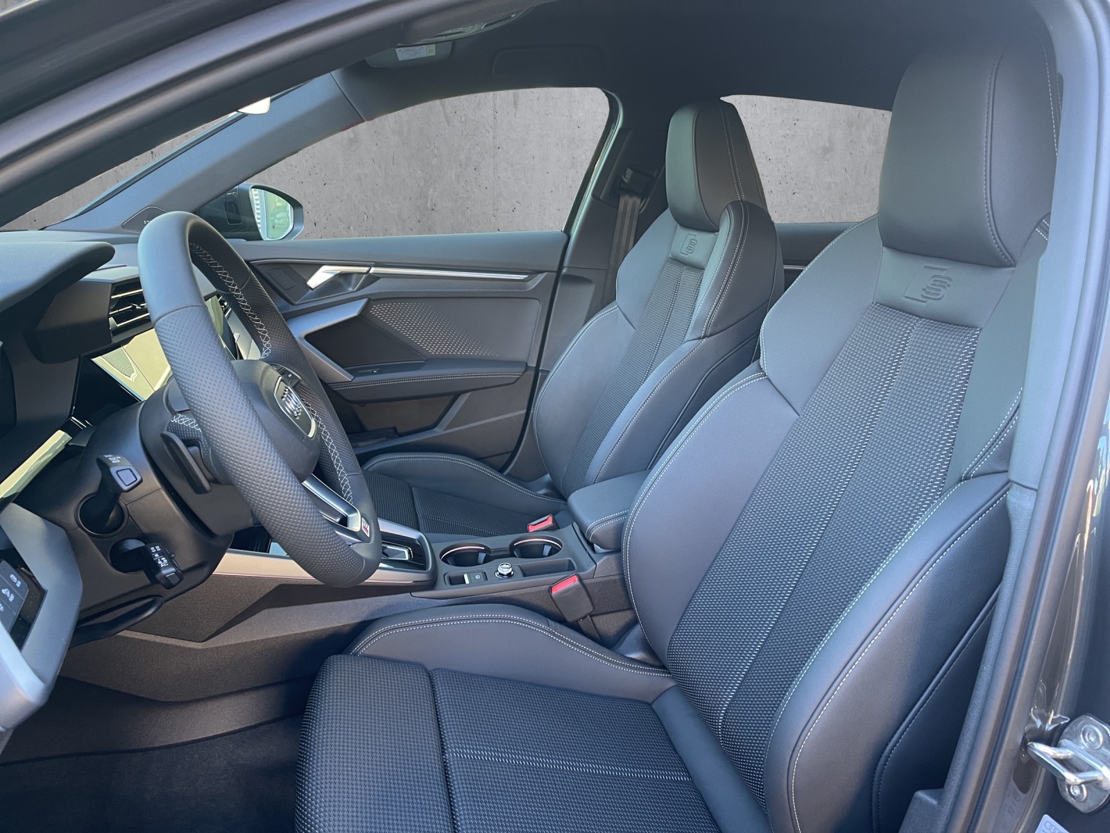 AUDI A3 allstreet 35 TFSI Attraction S-tronic-image-5