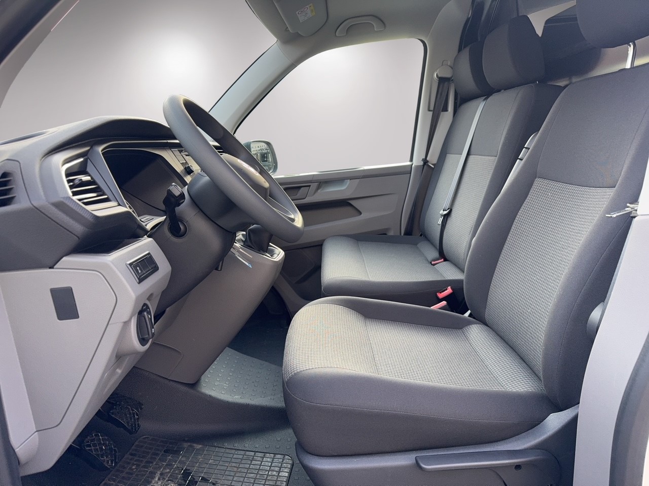 VW T6.1 2.0 TDI 4Motion-image-9