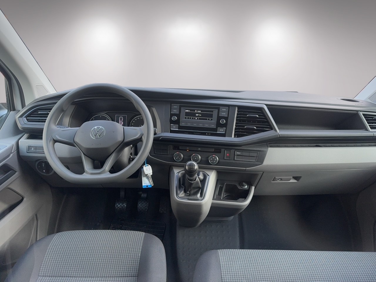 VW T6.1 2.0 TDI 4Motion-image-8