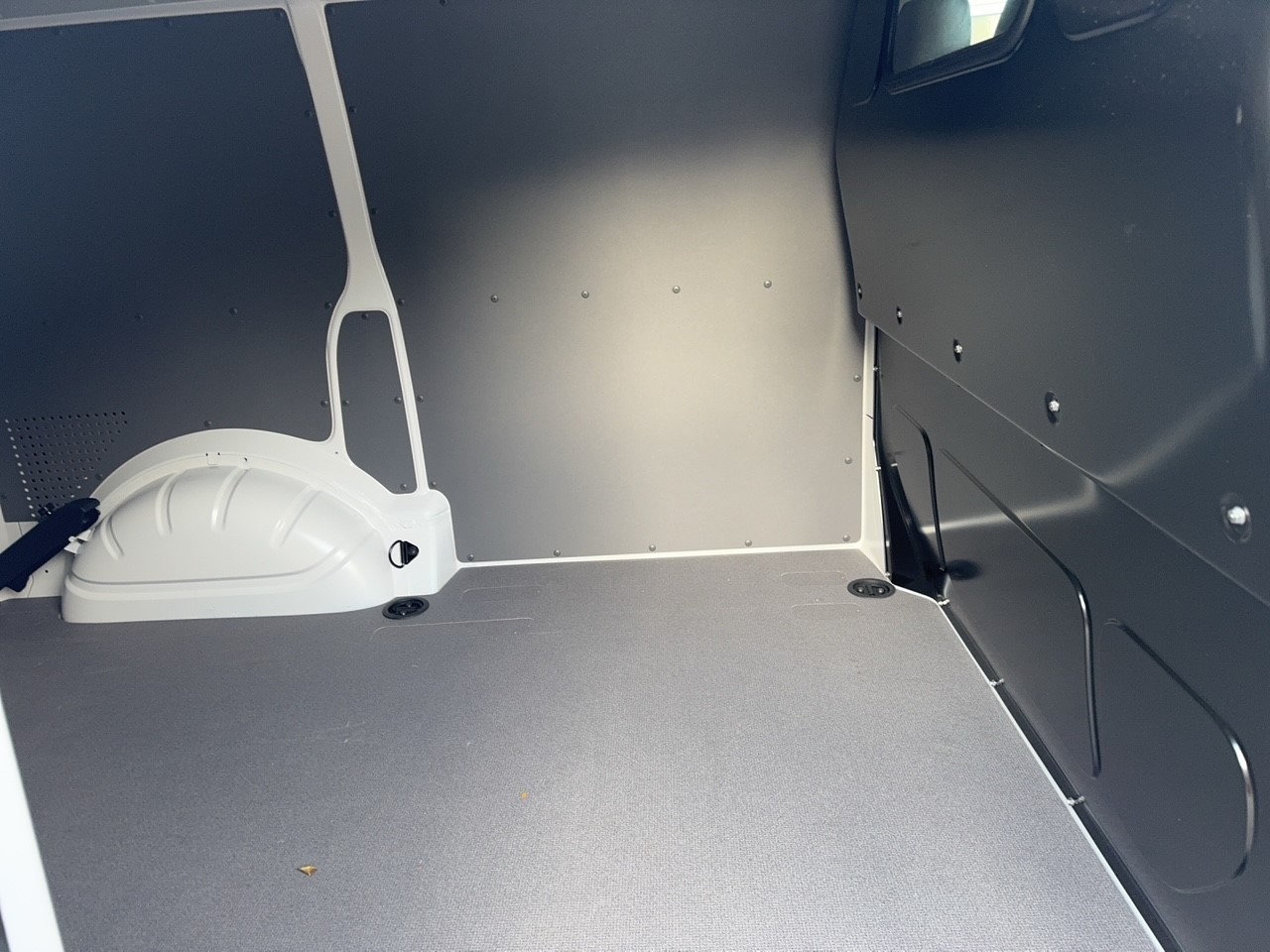 VW T6.1 2.0 TDI 4Motion-image-11