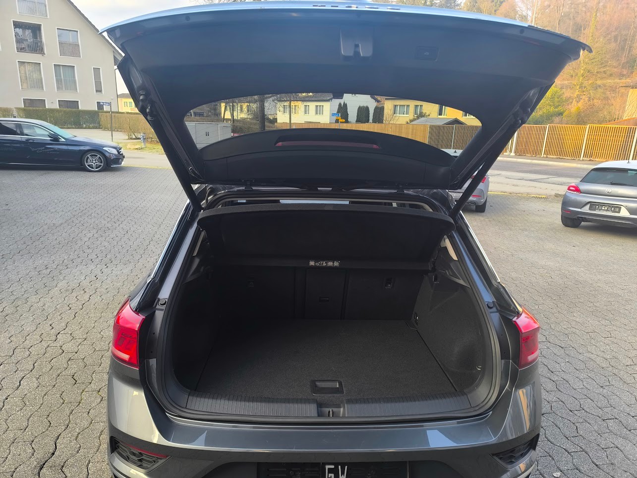 VW T-Roc 2.0 TSI Advance DSG 4Motion-image-7