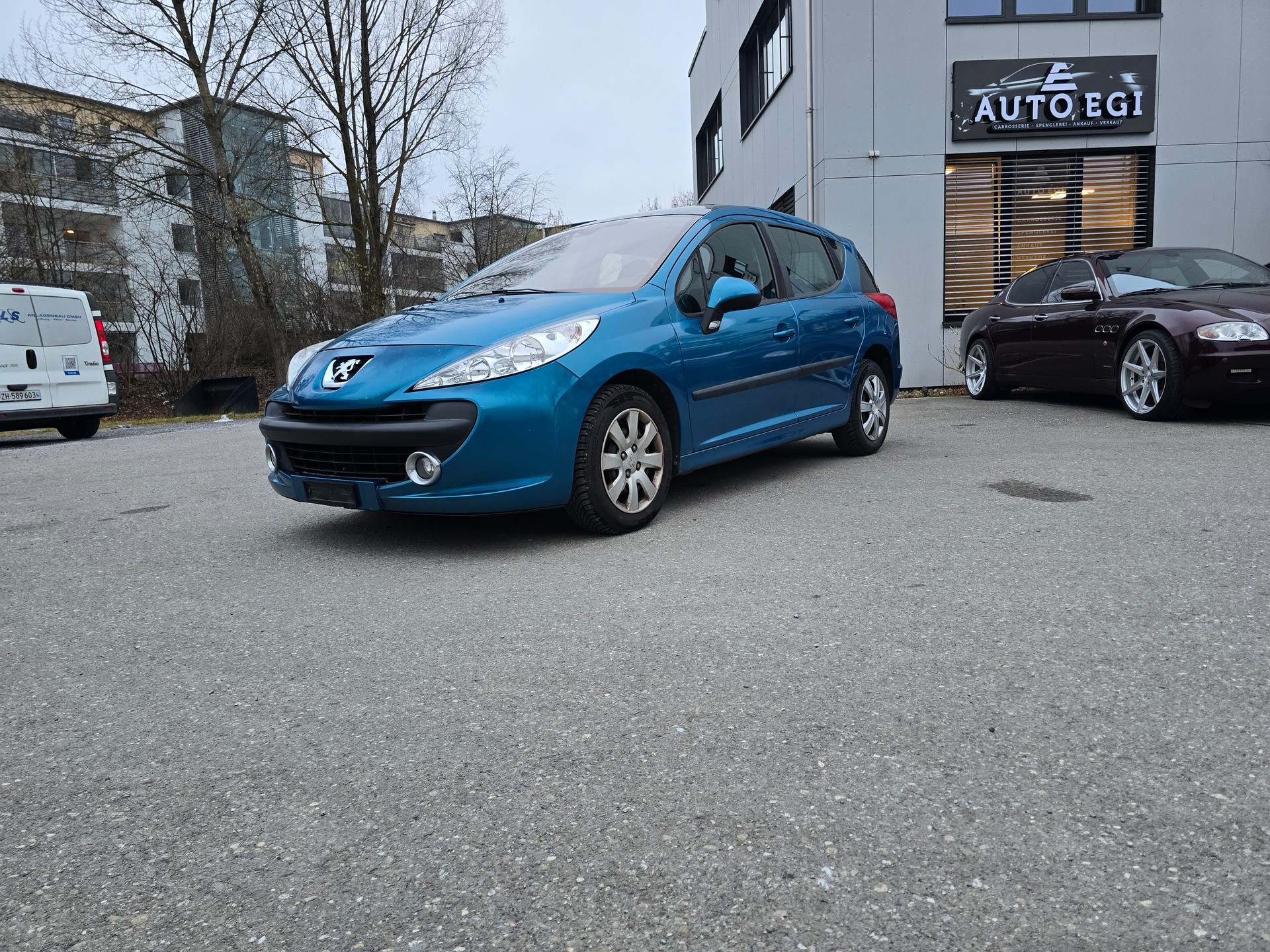 PEUGEOT 207 SW 1.6 16V Sport Automatic-image-0