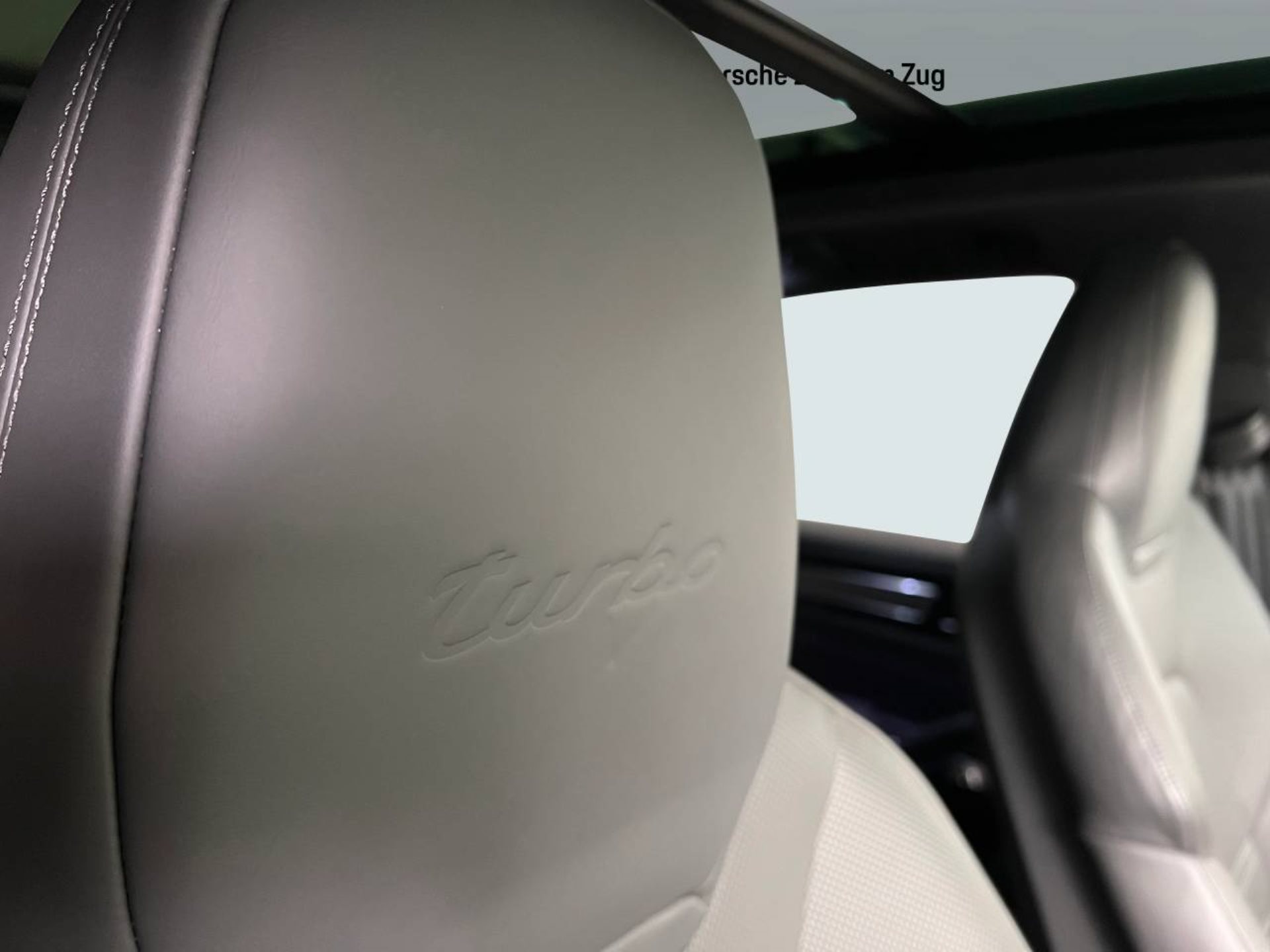 PORSCHE Cayenne Turbo-image-20