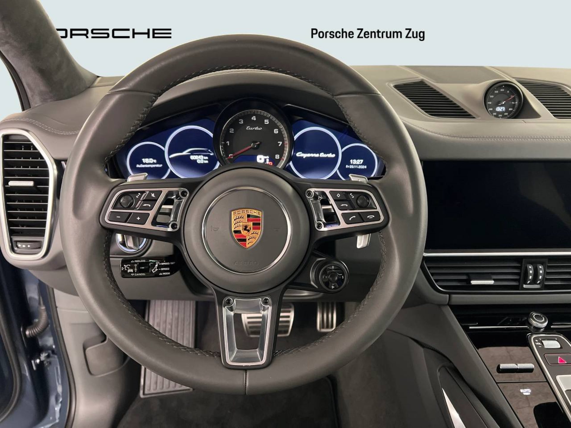 PORSCHE Cayenne Turbo-image-14