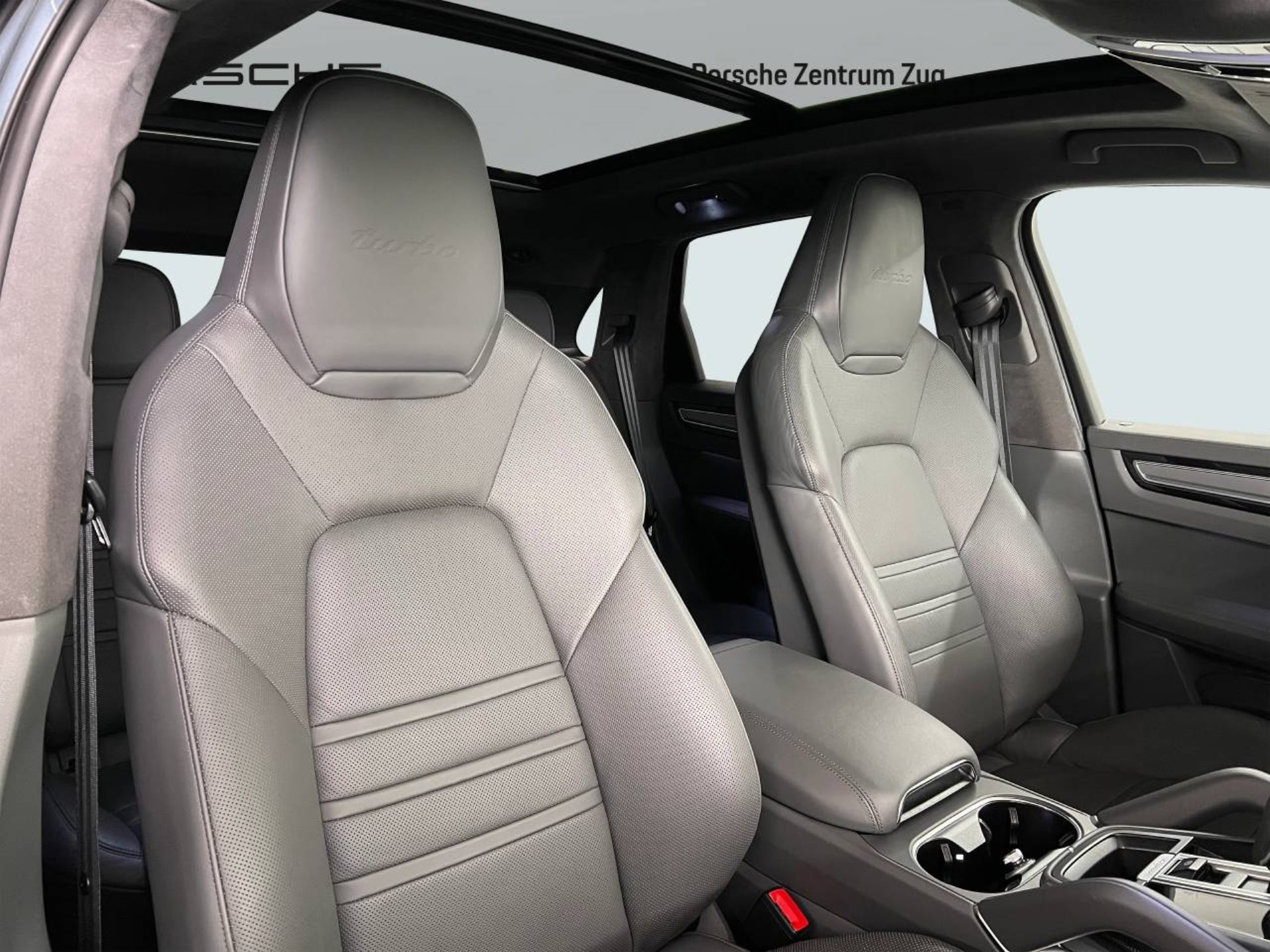 PORSCHE Cayenne Turbo-image-19