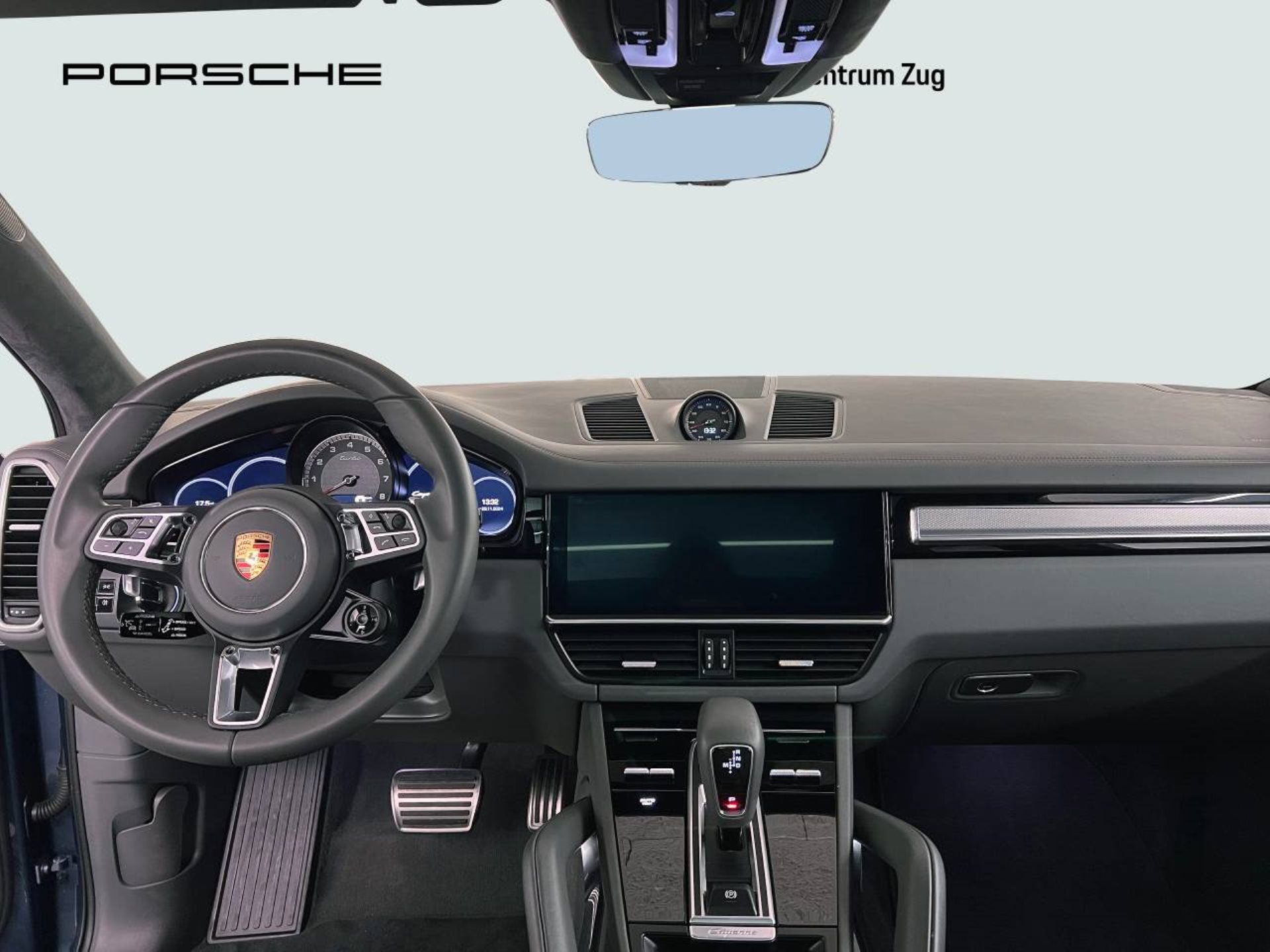 PORSCHE Cayenne Turbo-image-17