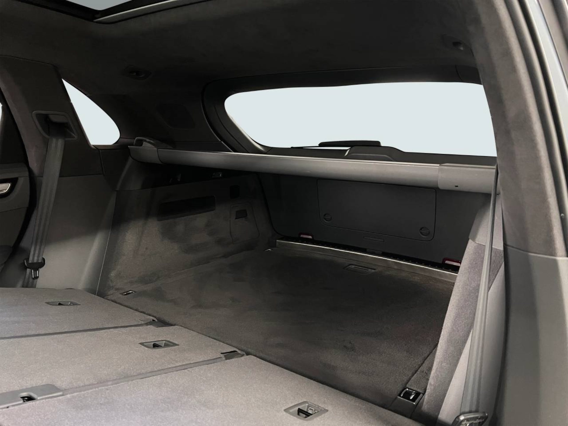 PORSCHE Cayenne Turbo-image-24