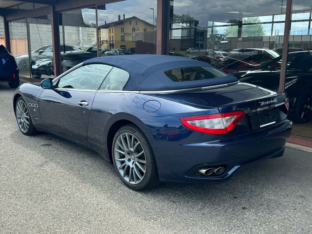 MASERATI GRANCABRIO-image-10